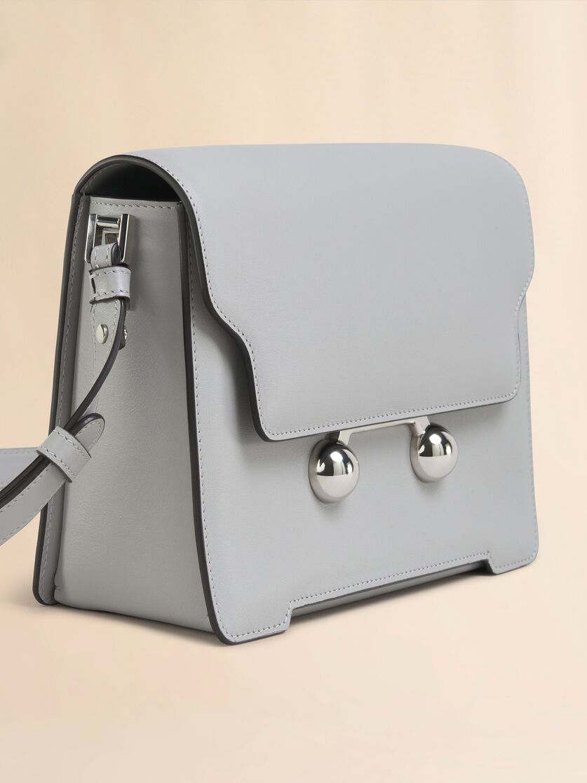 Blue leather Trunkaroo medium shoulder bag - Shoulder Bags - Image 4