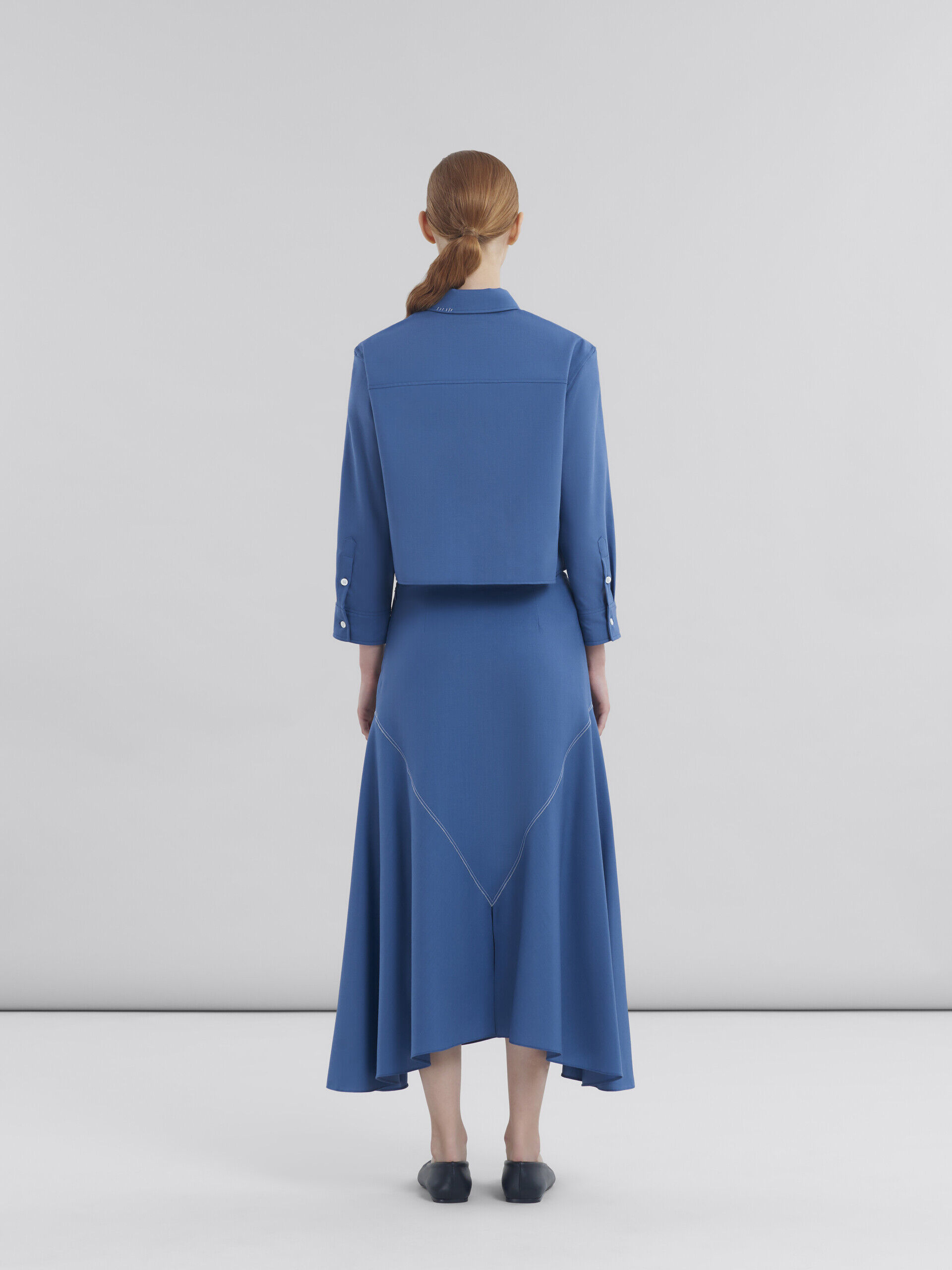 ブルー トロピカルウール製 クロップドシャツ、マルニメンディング付き | Marni