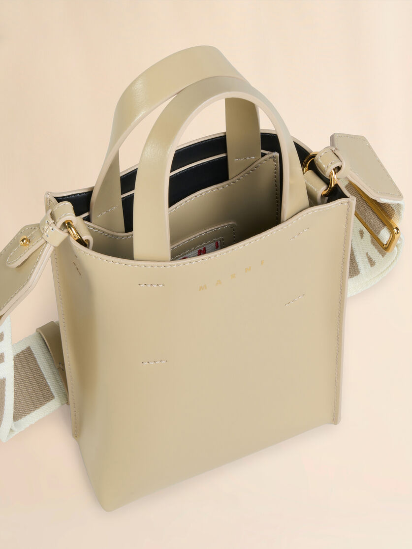 ライトブルー レザー製 Museo ナノバッグ - ショッピングバッグ - Image 3