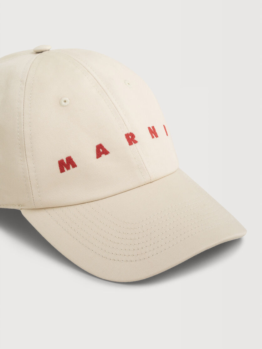 Ivory organic gabardine baseball cap with embroidered logo, Image 3