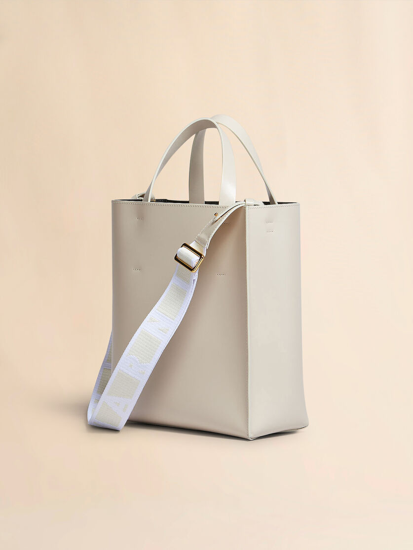 Kleine Tasche Museo aus cremefarbenem Leder | Marni 