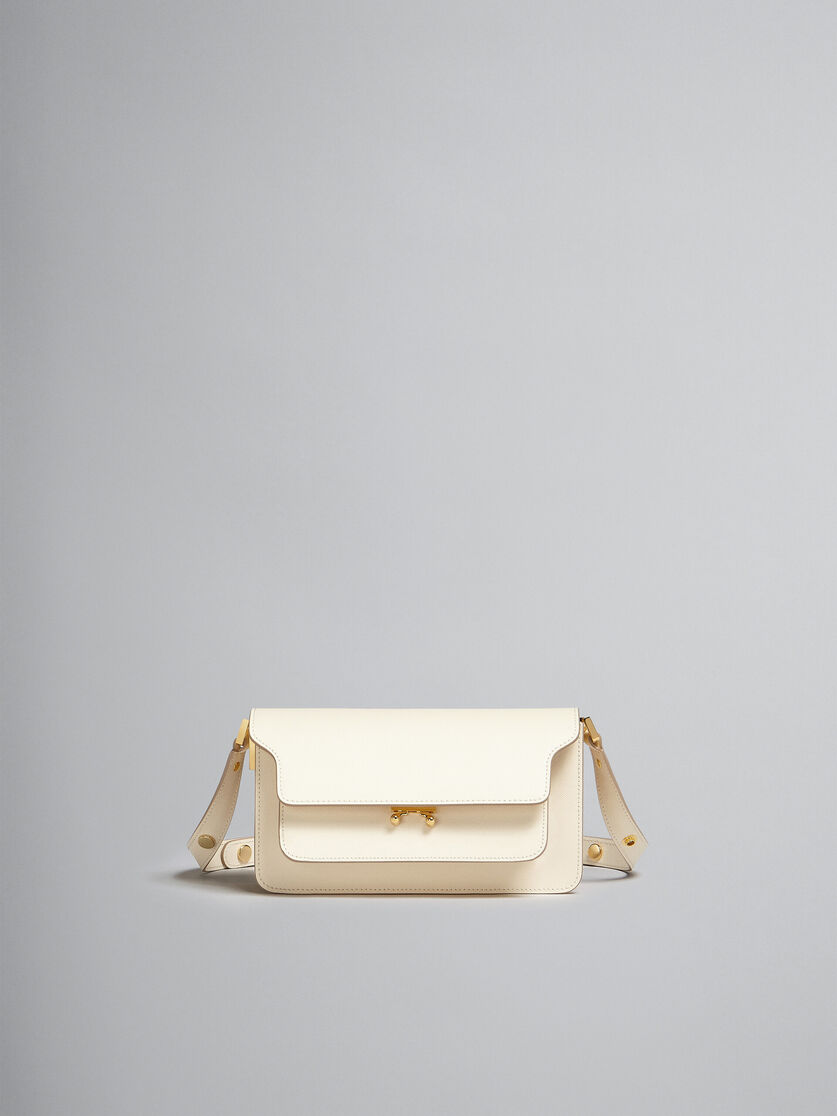 Trunk Bag E/W in pelle saffiano bianca - Borse a spalla - Image 1