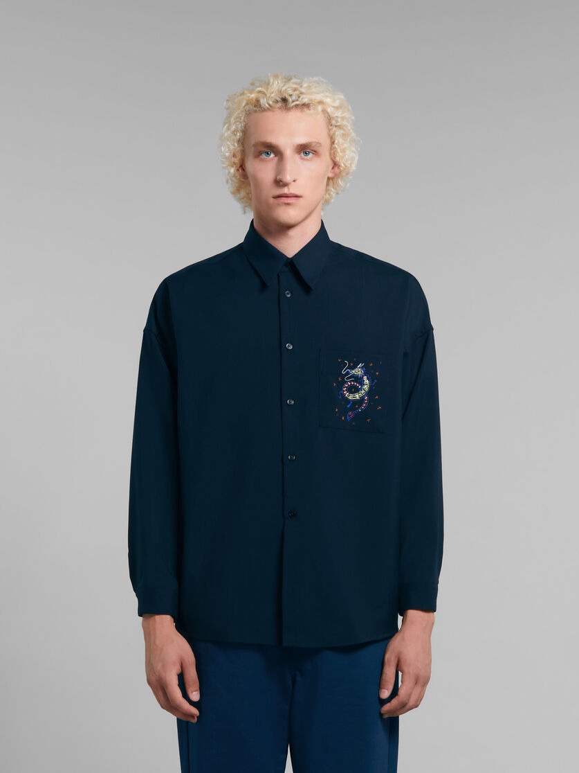 Camicia blu scuro in lana con drago ricamato - Camicie - Image 2