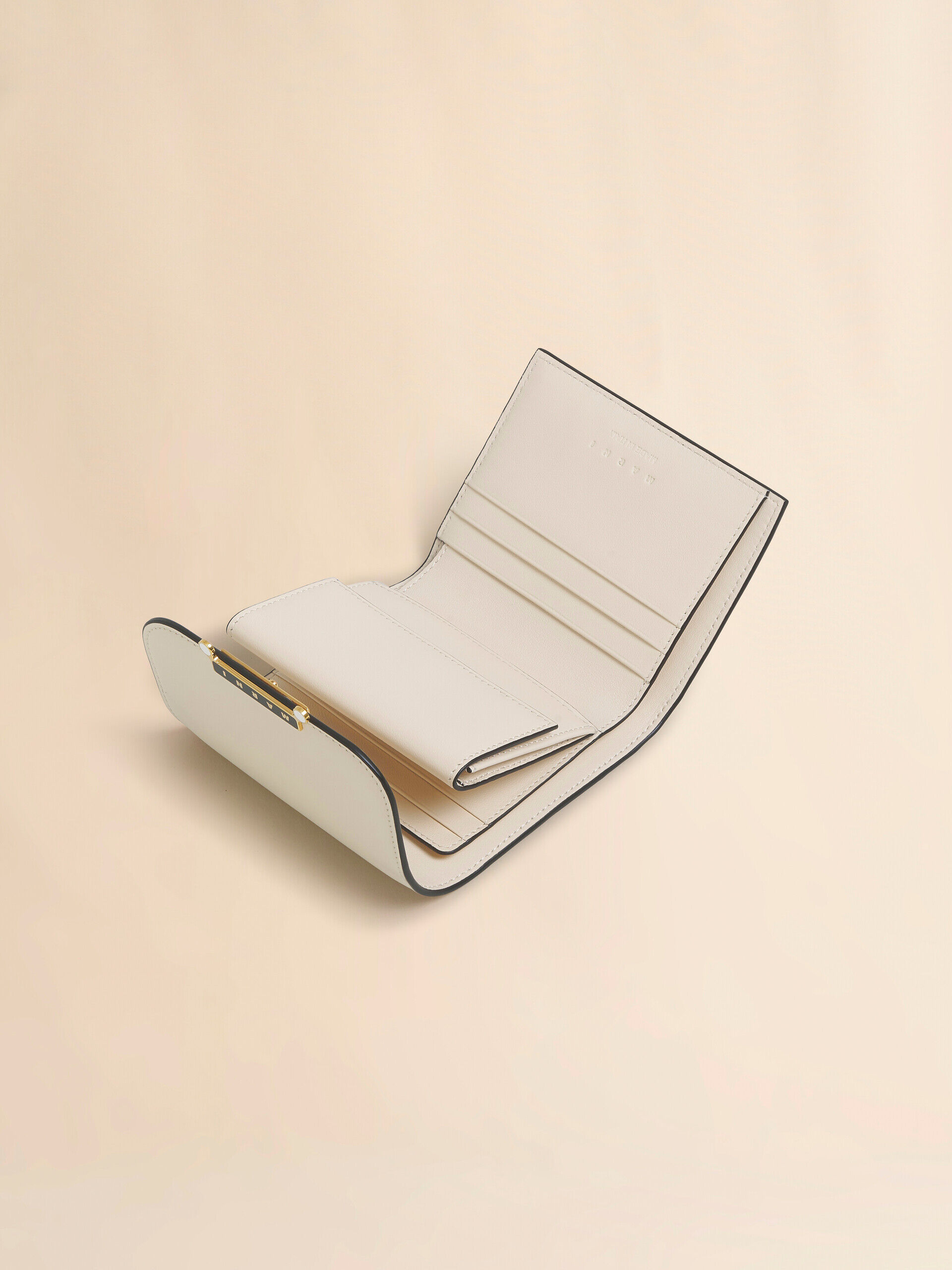 クリーム レザー製 Envelope 三つ折りウォレット | Marni