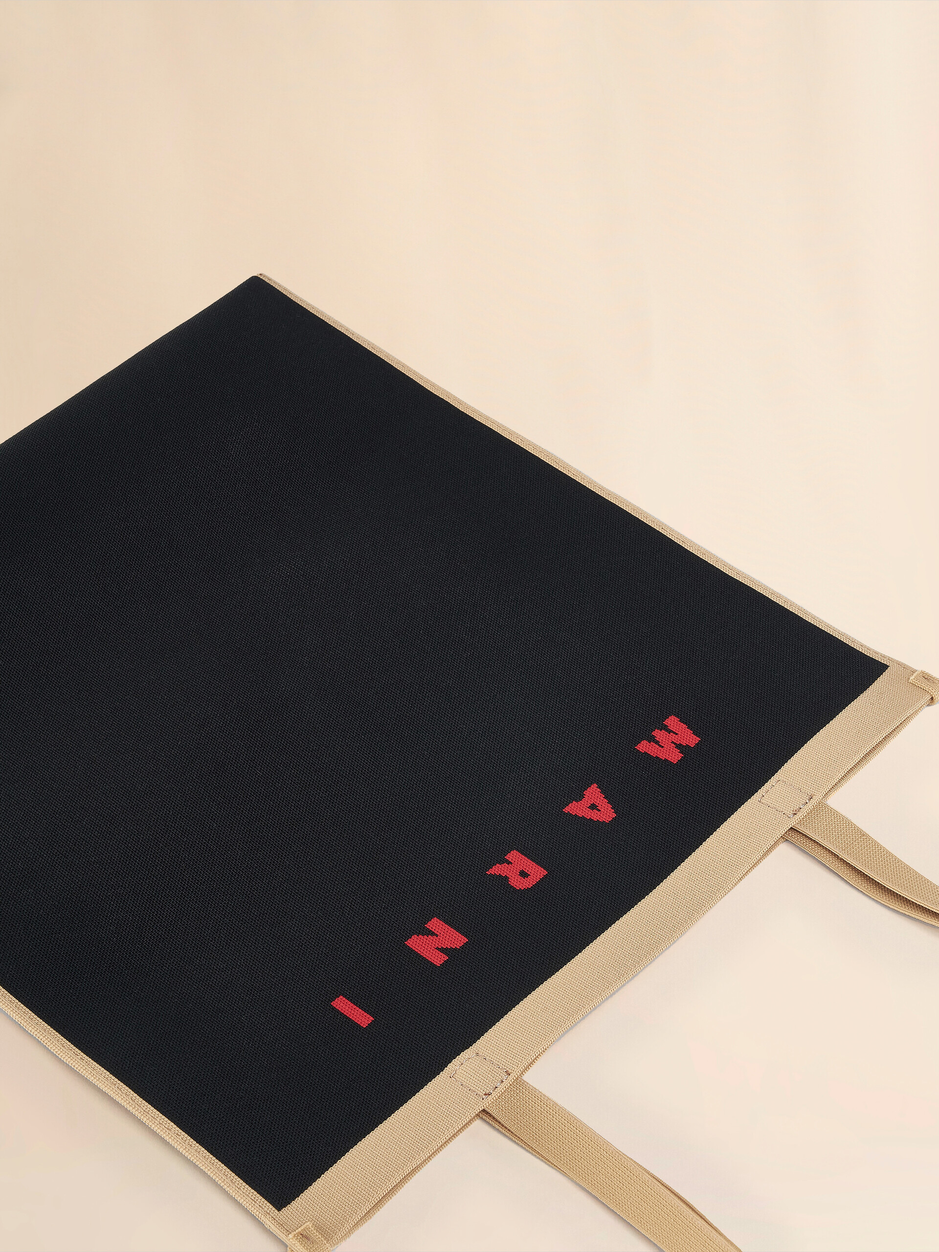 ブラック、ベージュ ジャカード製バッグ | Marni