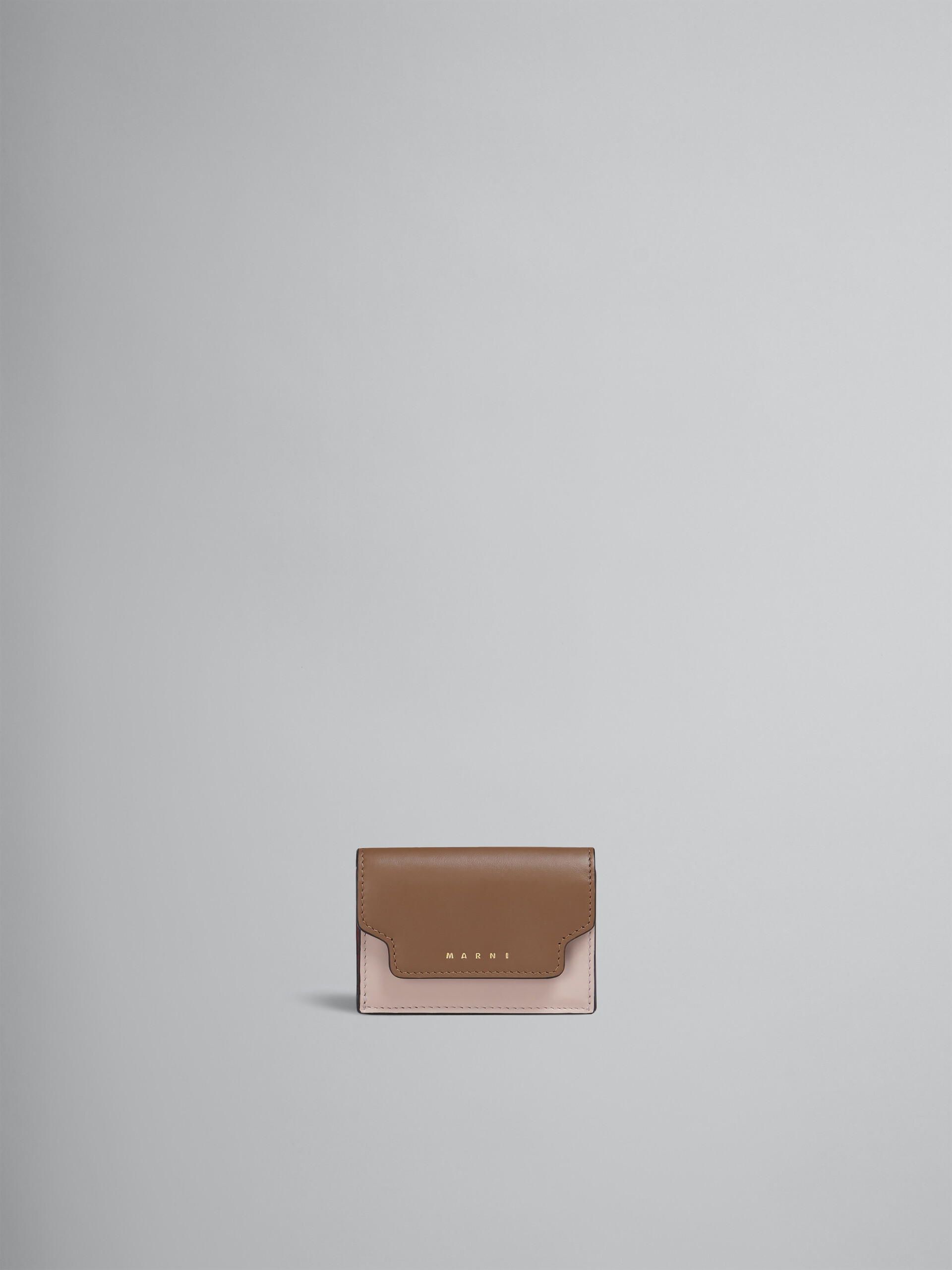 Dreifach faltbare Brieftasche aus braun-pinkem und burgunderrotem Leder - Brieftaschen - Image 1