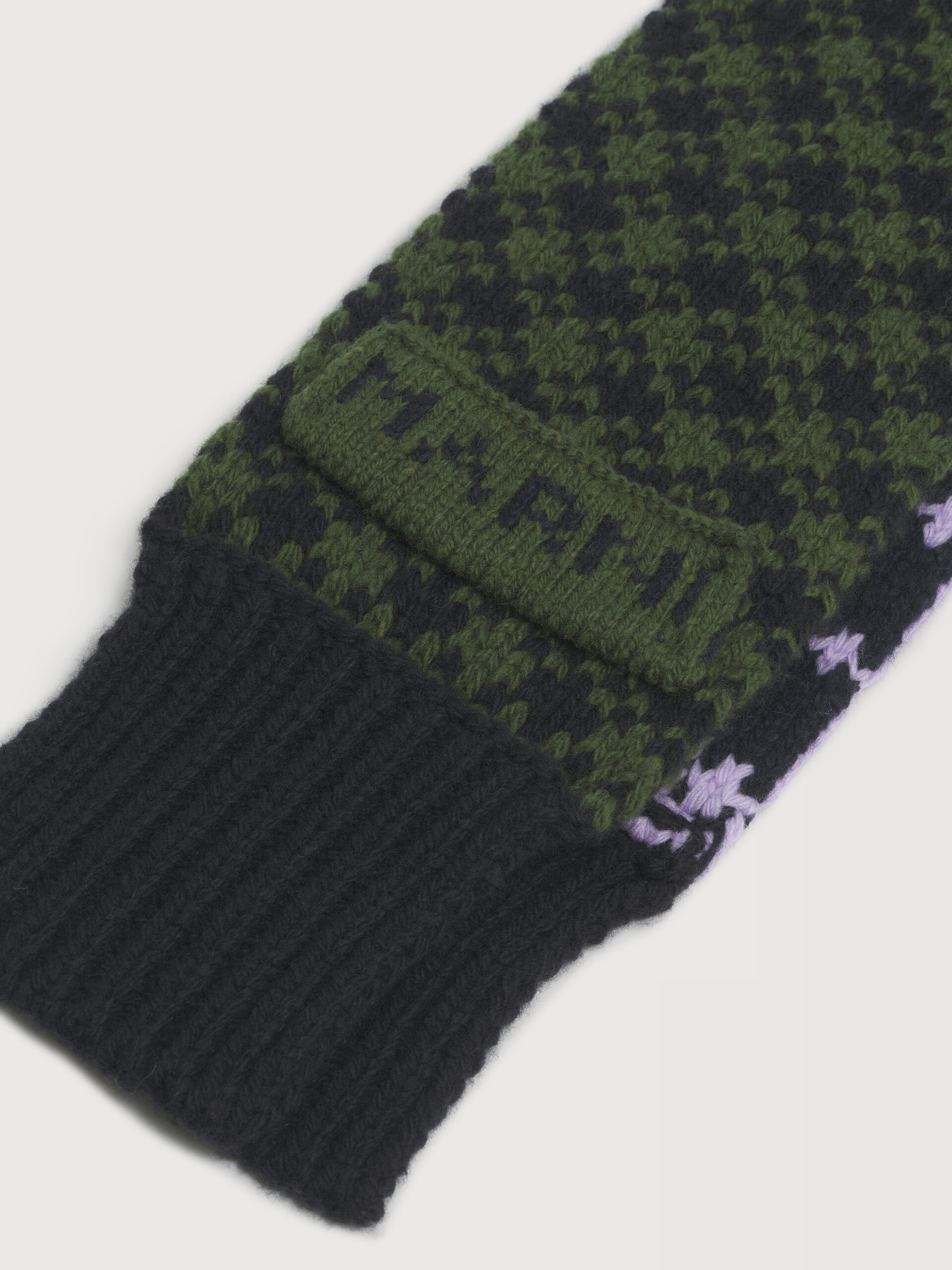 Green and purple wool scarf with geometric motif - Scarves - Image 3