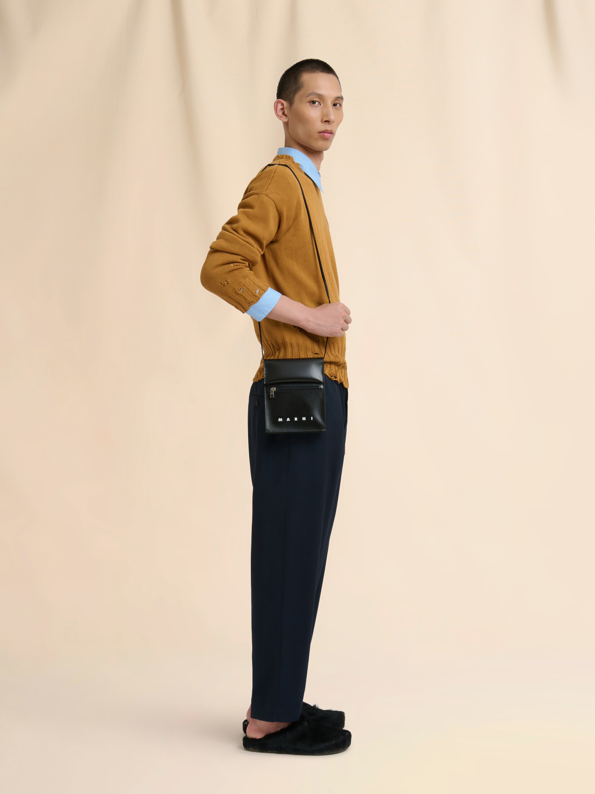 Black pouch with shoelace strap - Shoulder Bags - Image 2
