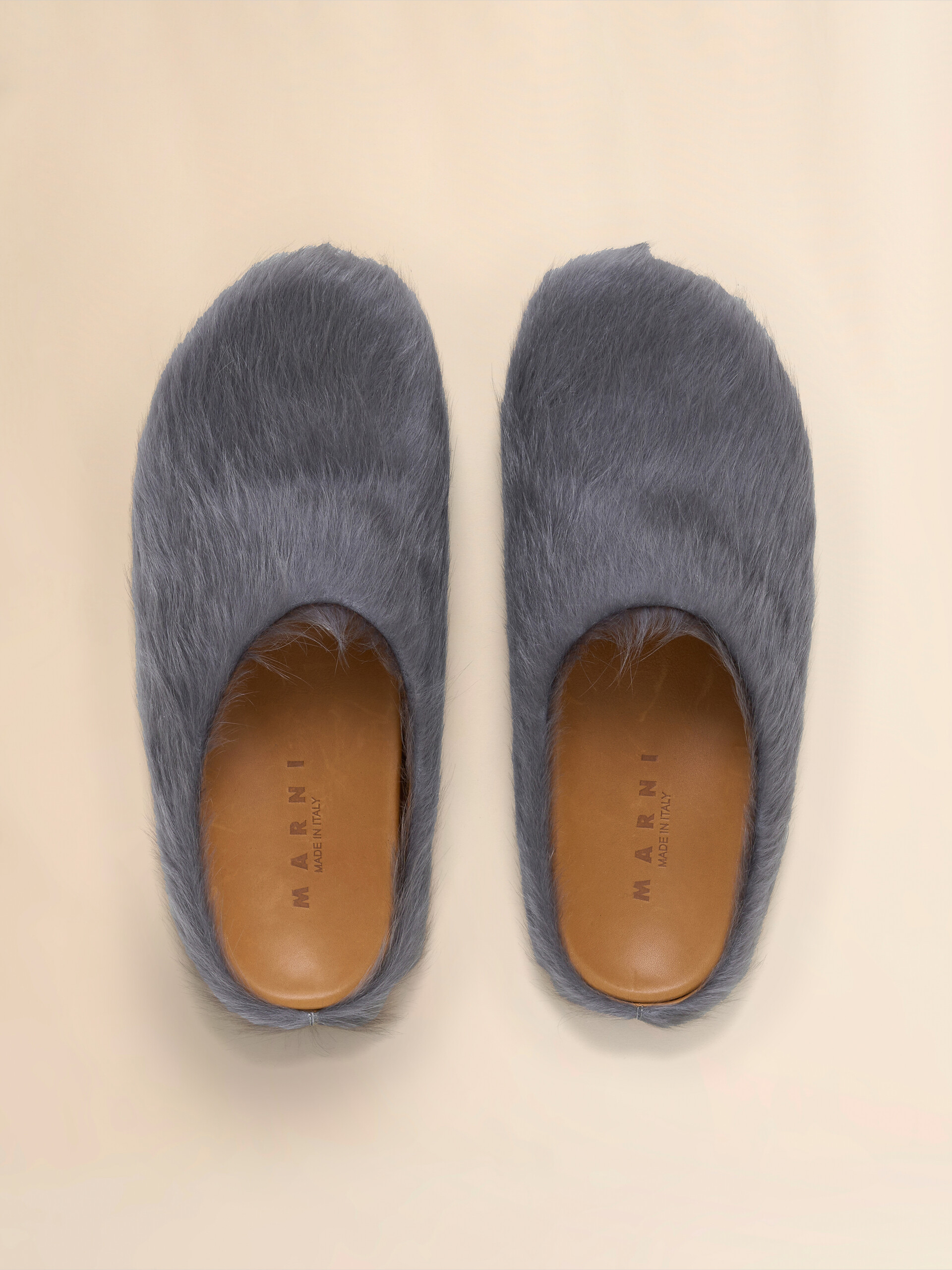 Blue long hair calfskin Fussbett sabot - Clogs - Image 4