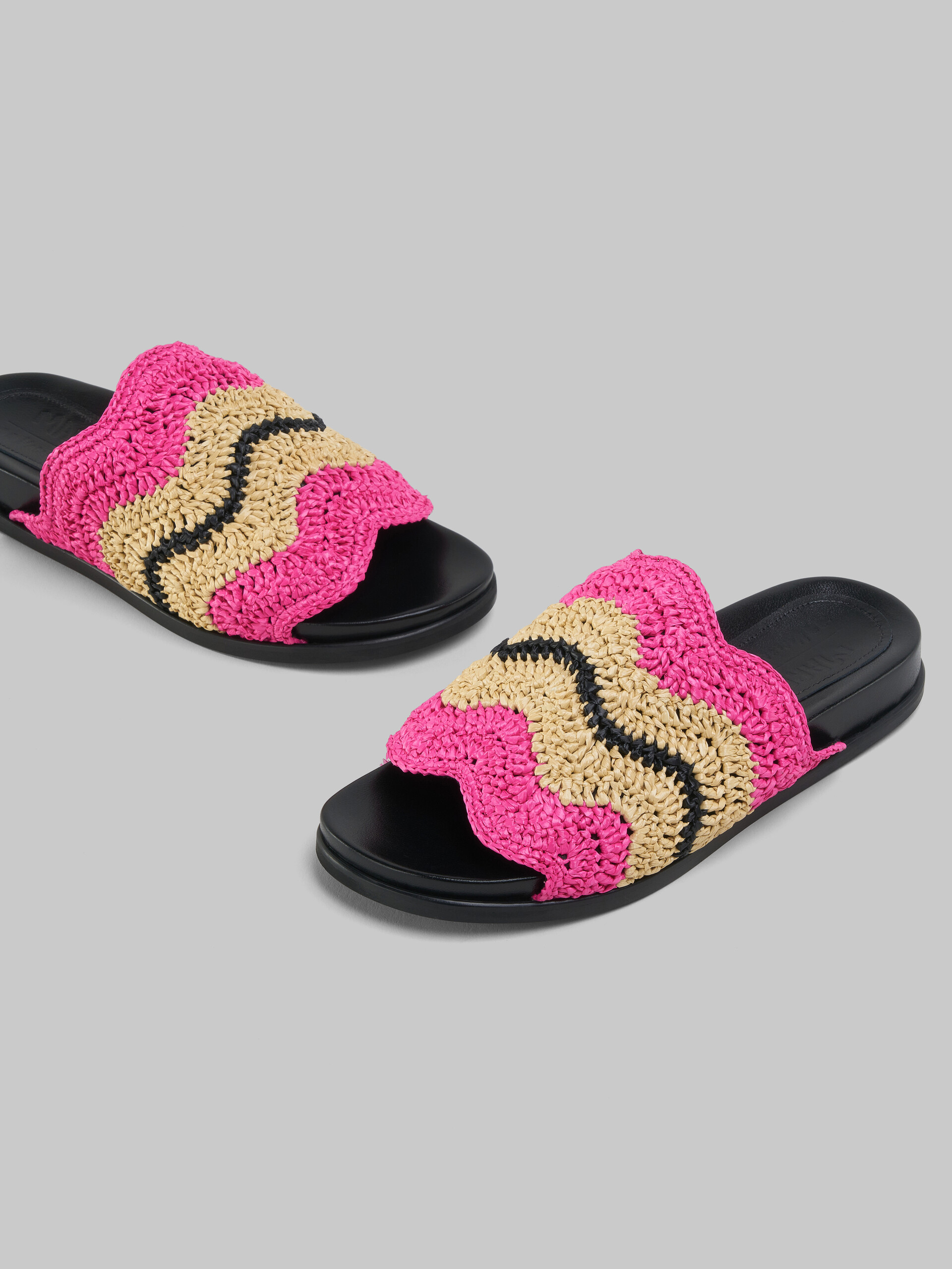 Marni x No Vacancy Inn - Fuchsia crochet raffia slide - Sandals - Image 5
