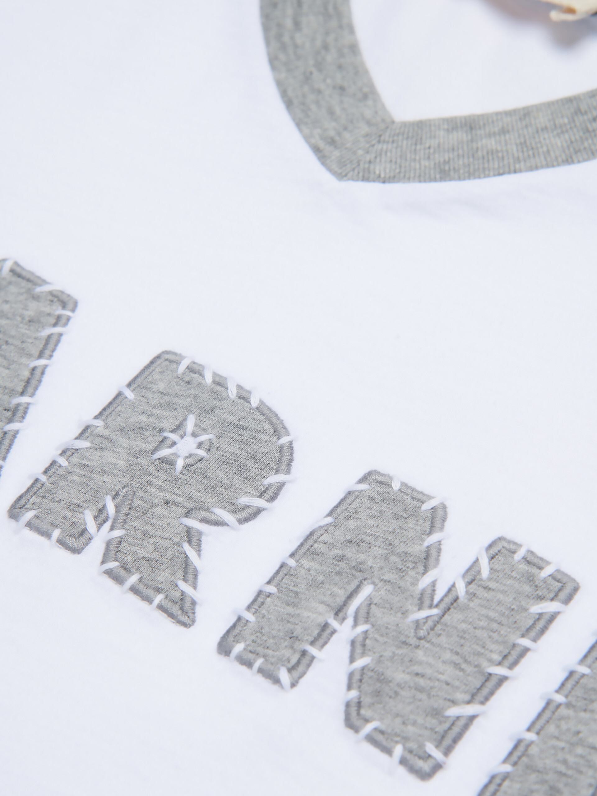 ホワイト ロゴ入りTシャツ - Tシャツ - Image 4