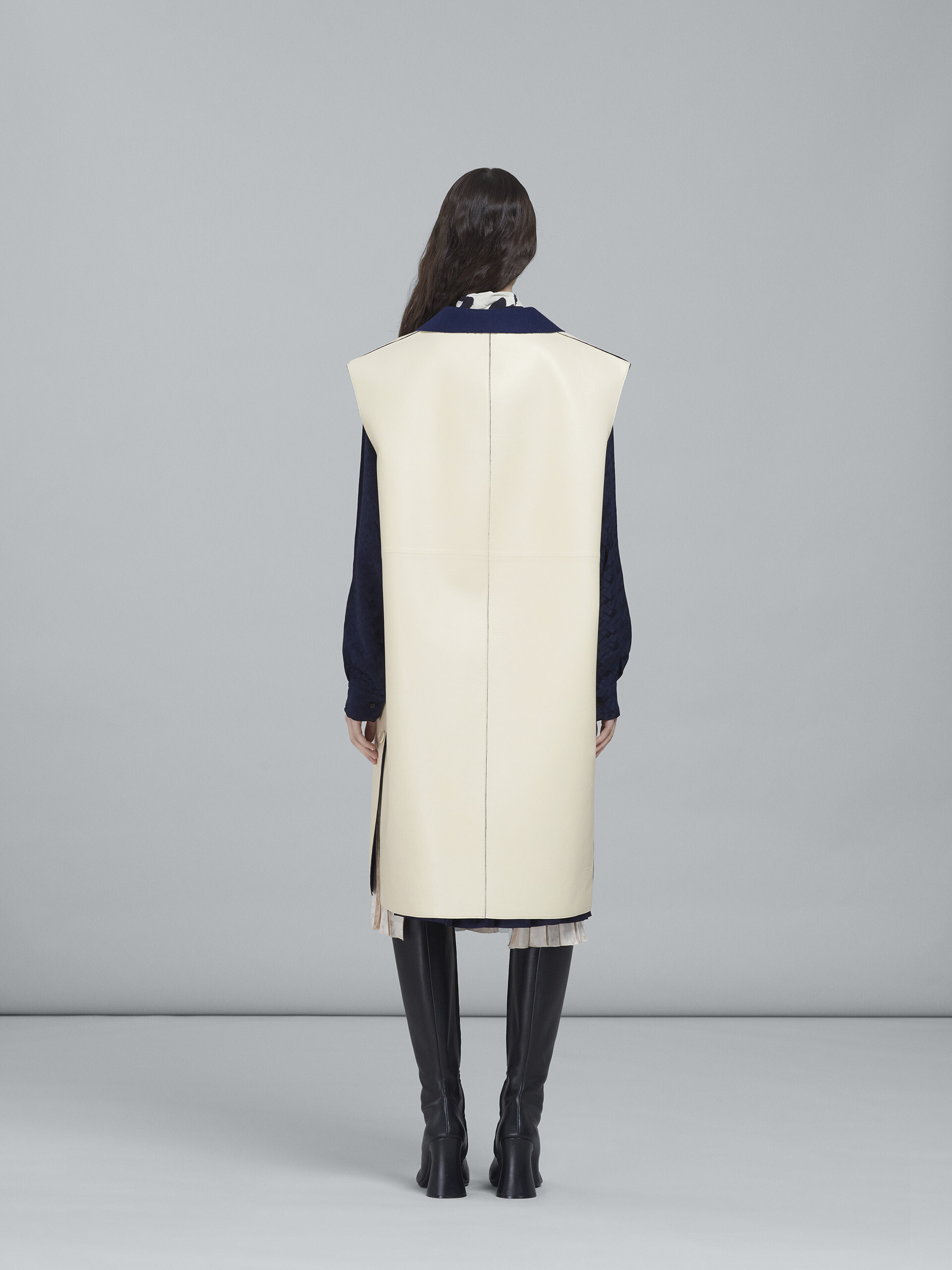 Leather long vest - Waistcoat - Image 3