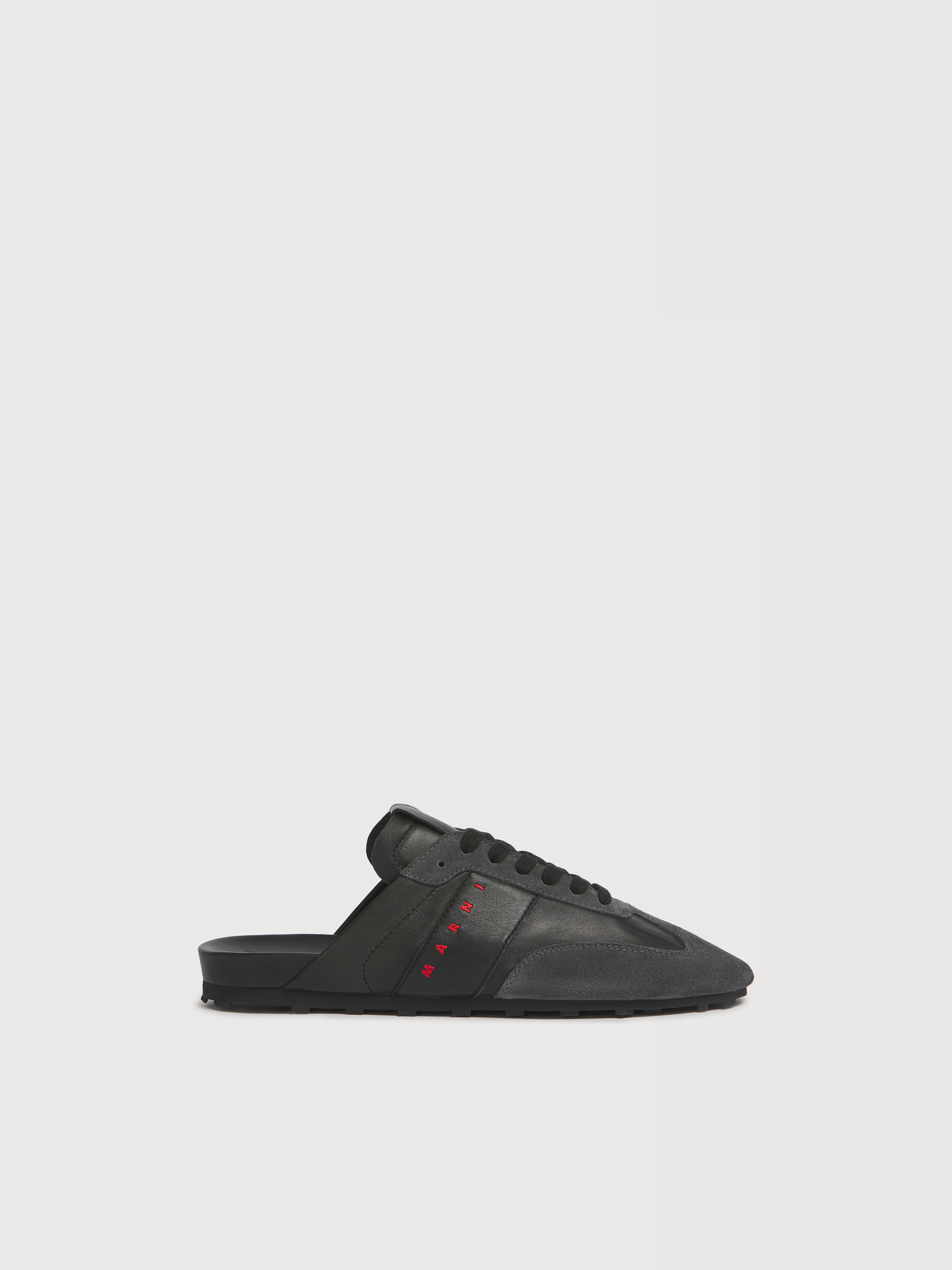 BLACK/DARK GREY