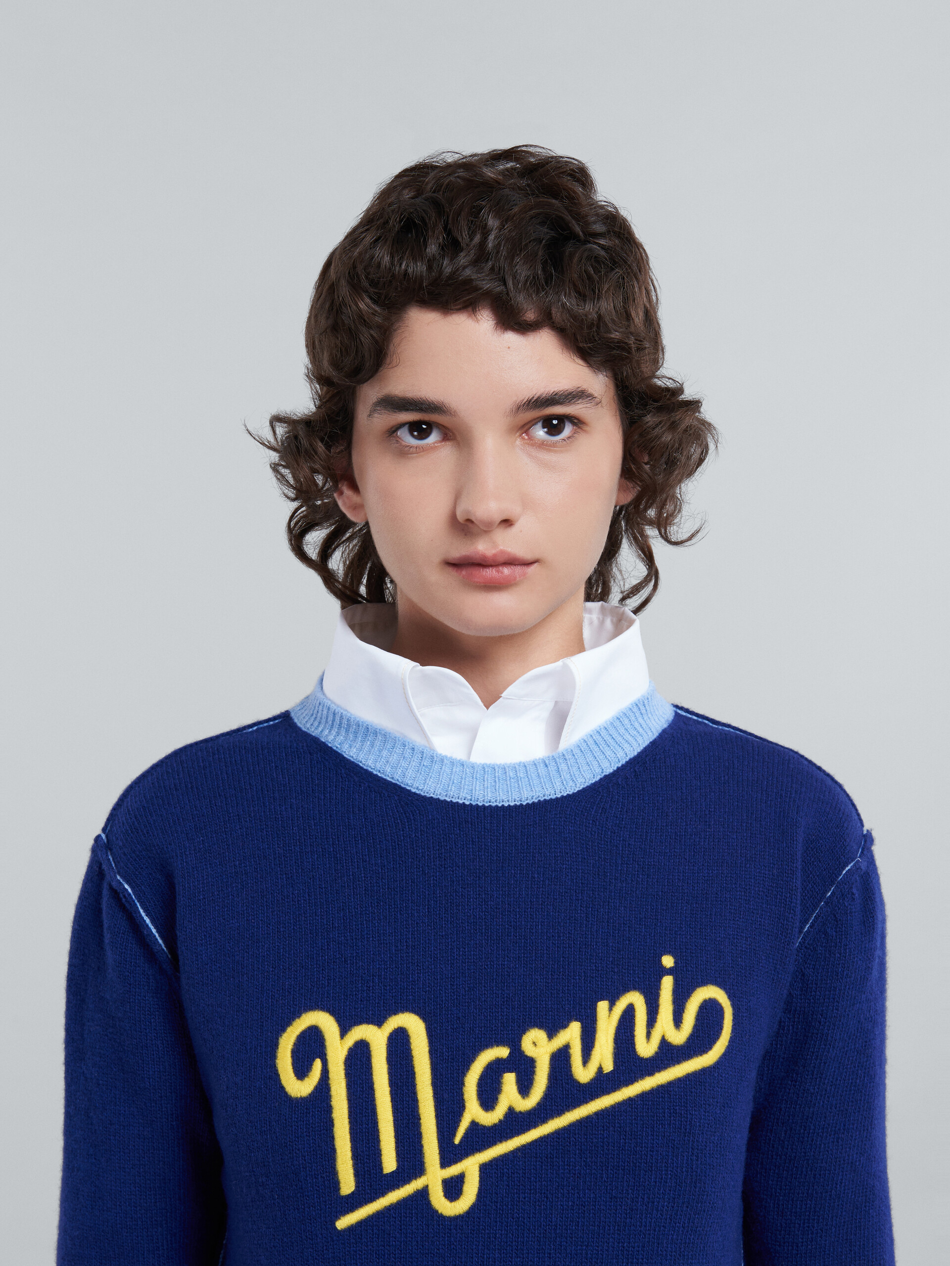 Blue wool sweater with logo - Pullovers - Image 4