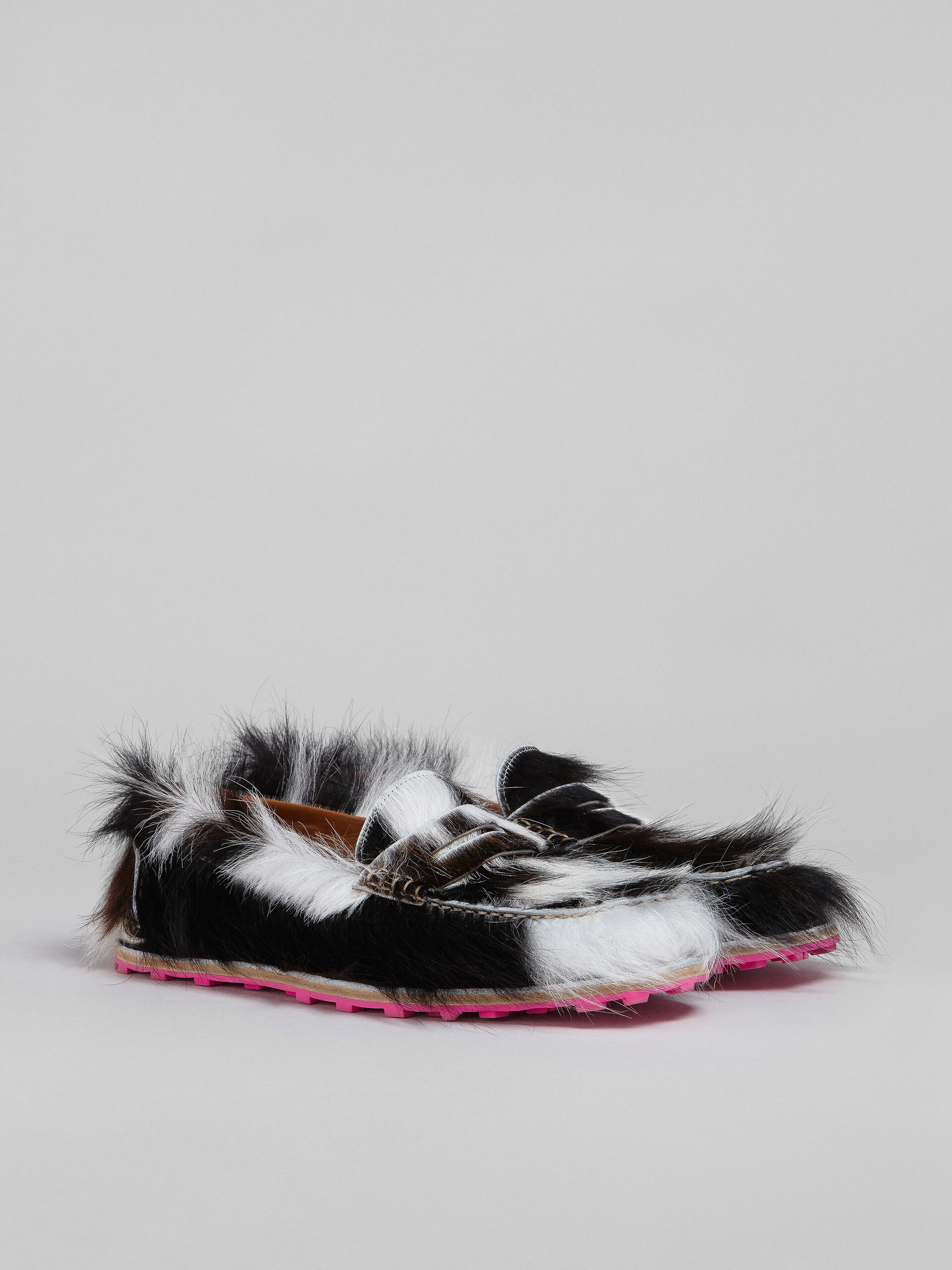 Spotted long calf hair moccasin - Mocassin - Image 2