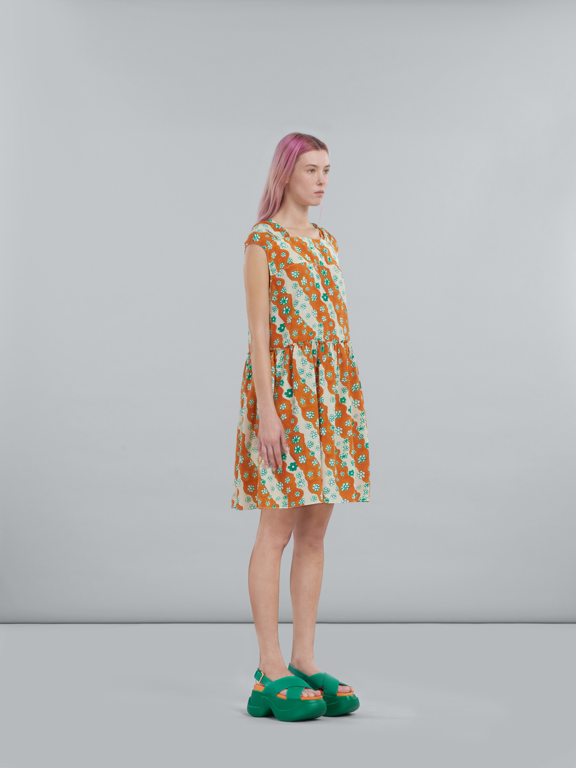 Printed short silk dress - Dresses - Image 6