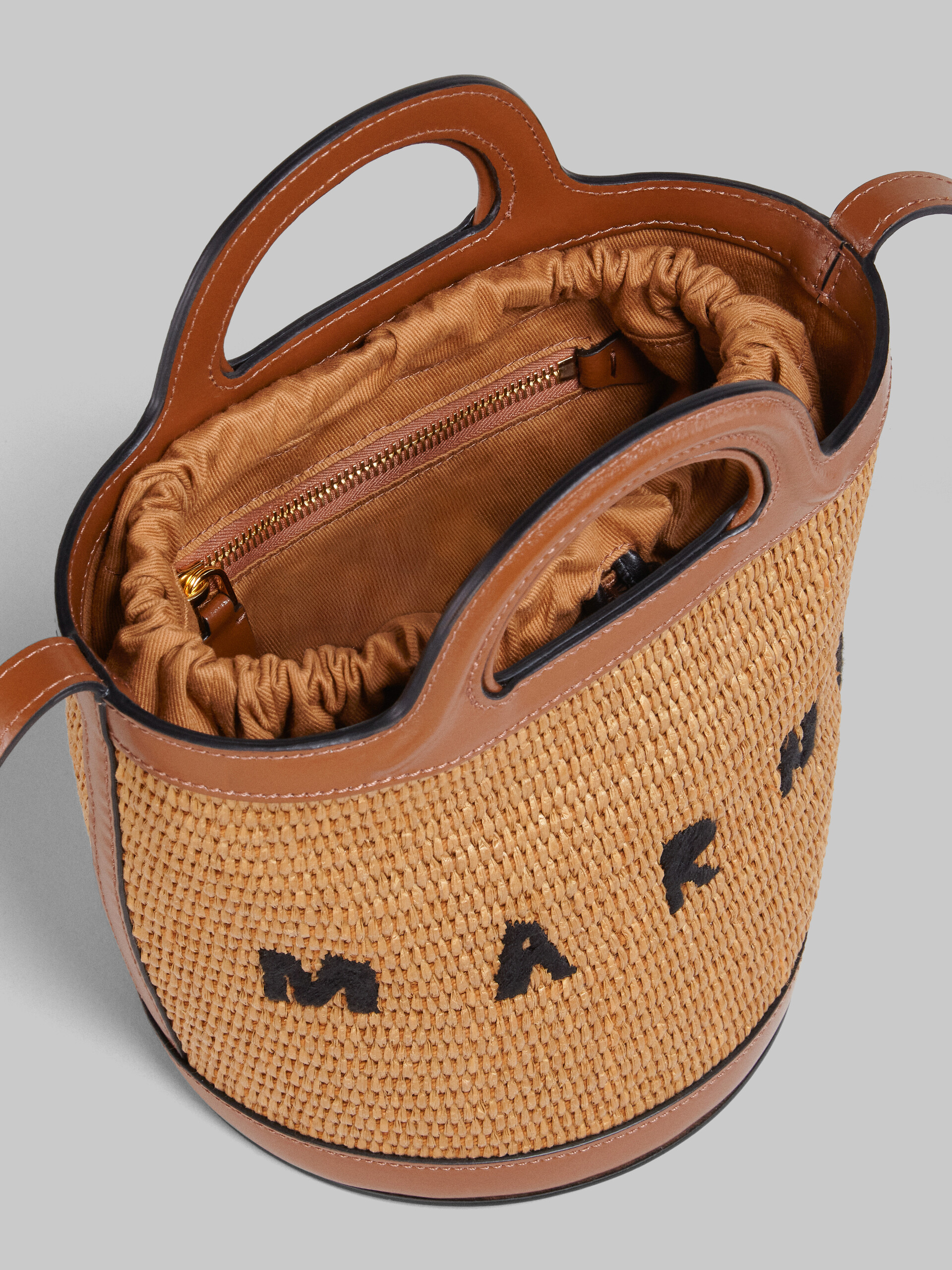Tropicalia Small Bucket Bag in brown leather and raffia - Shoulder Bag - Image 5