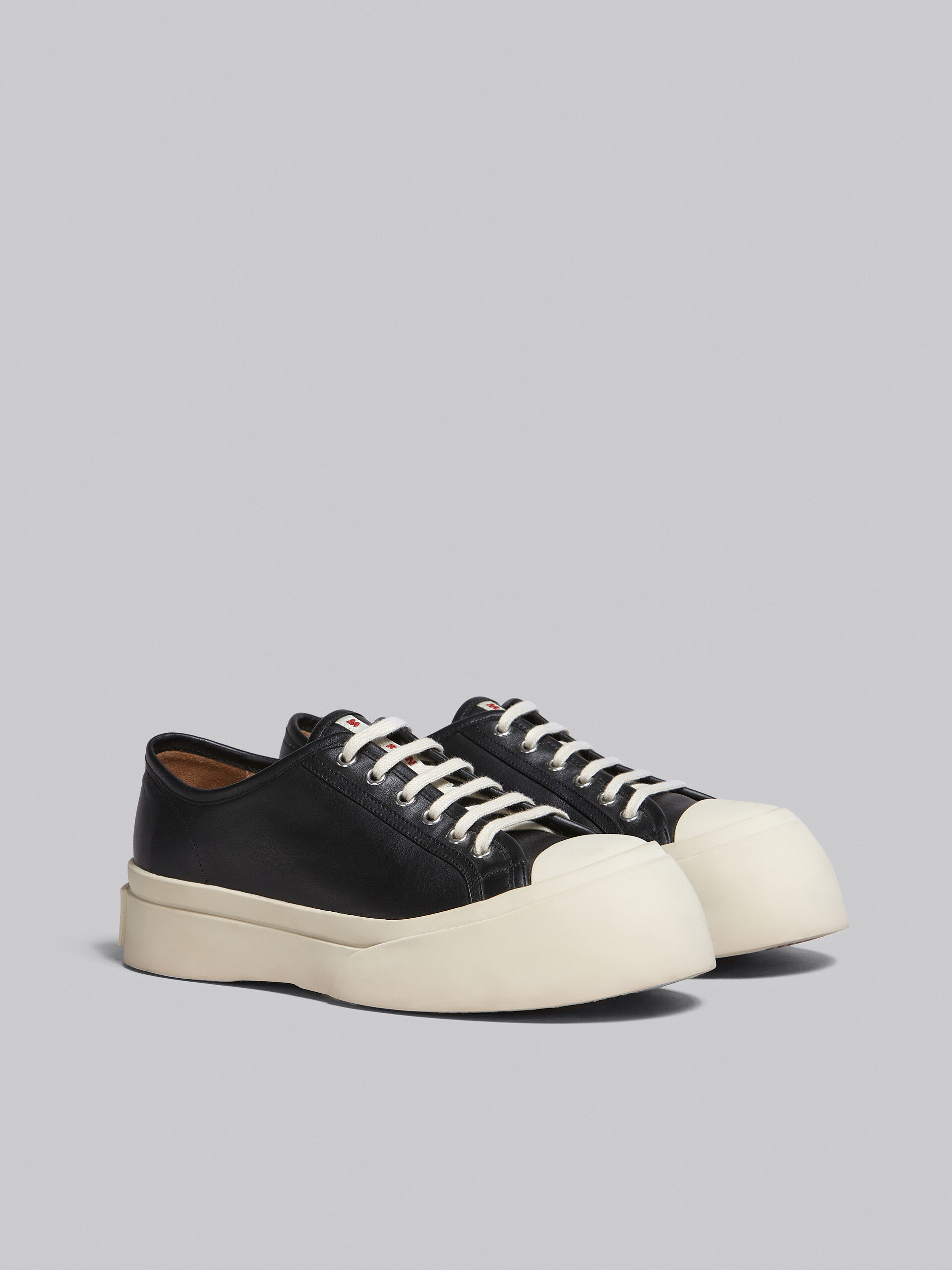 Sneaker à lacets PABLO en cuir nappa noir - Sneakers - Image 2