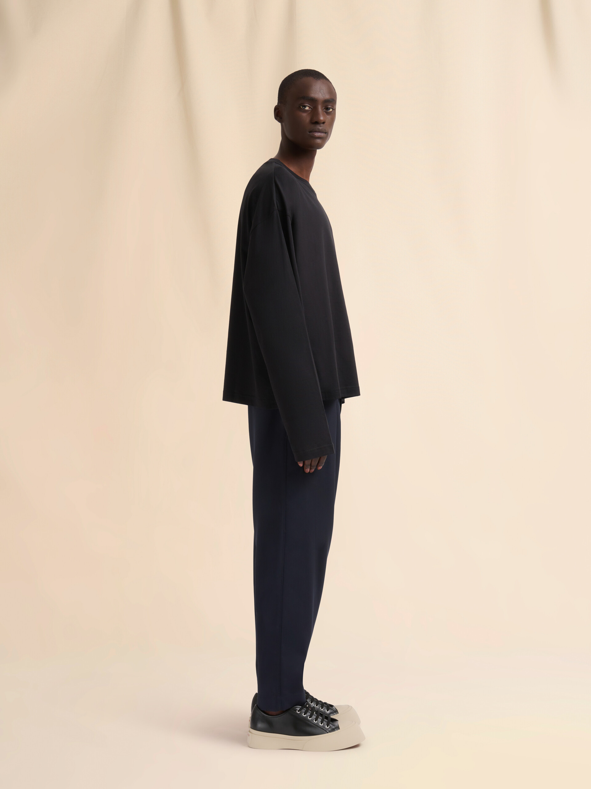 Black oversized jersey cotton T-shirt with Marni label - Shirts - Image 5