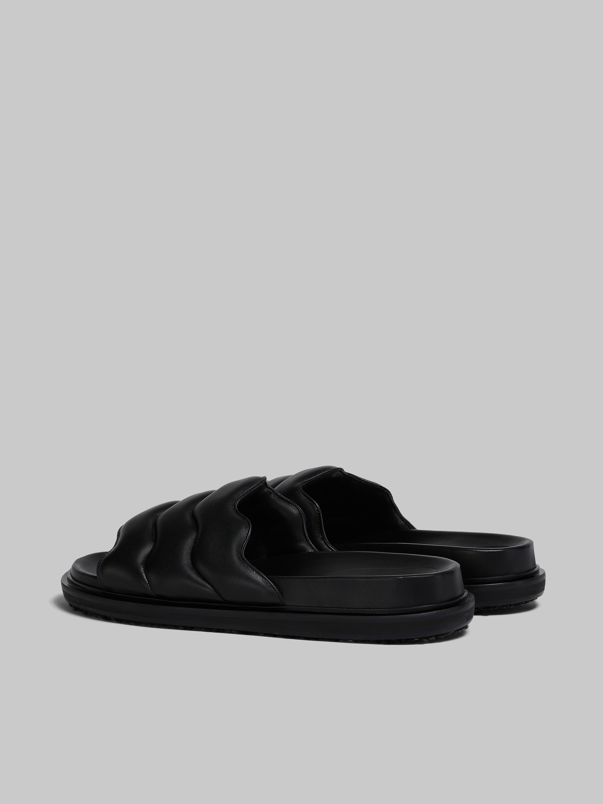 Black wavy leather slide sandal - Sandals - Image 3