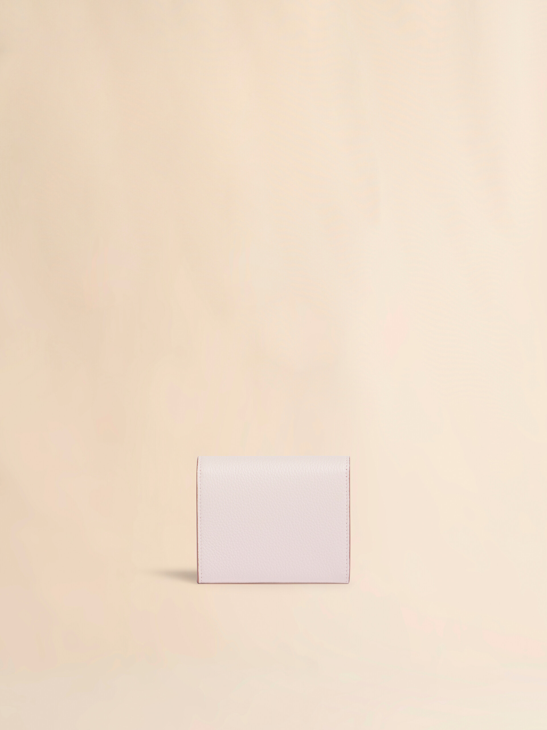 ピンク レザー製フラップカードホルダー、マルニメンディング入り - 財布 - Image 3