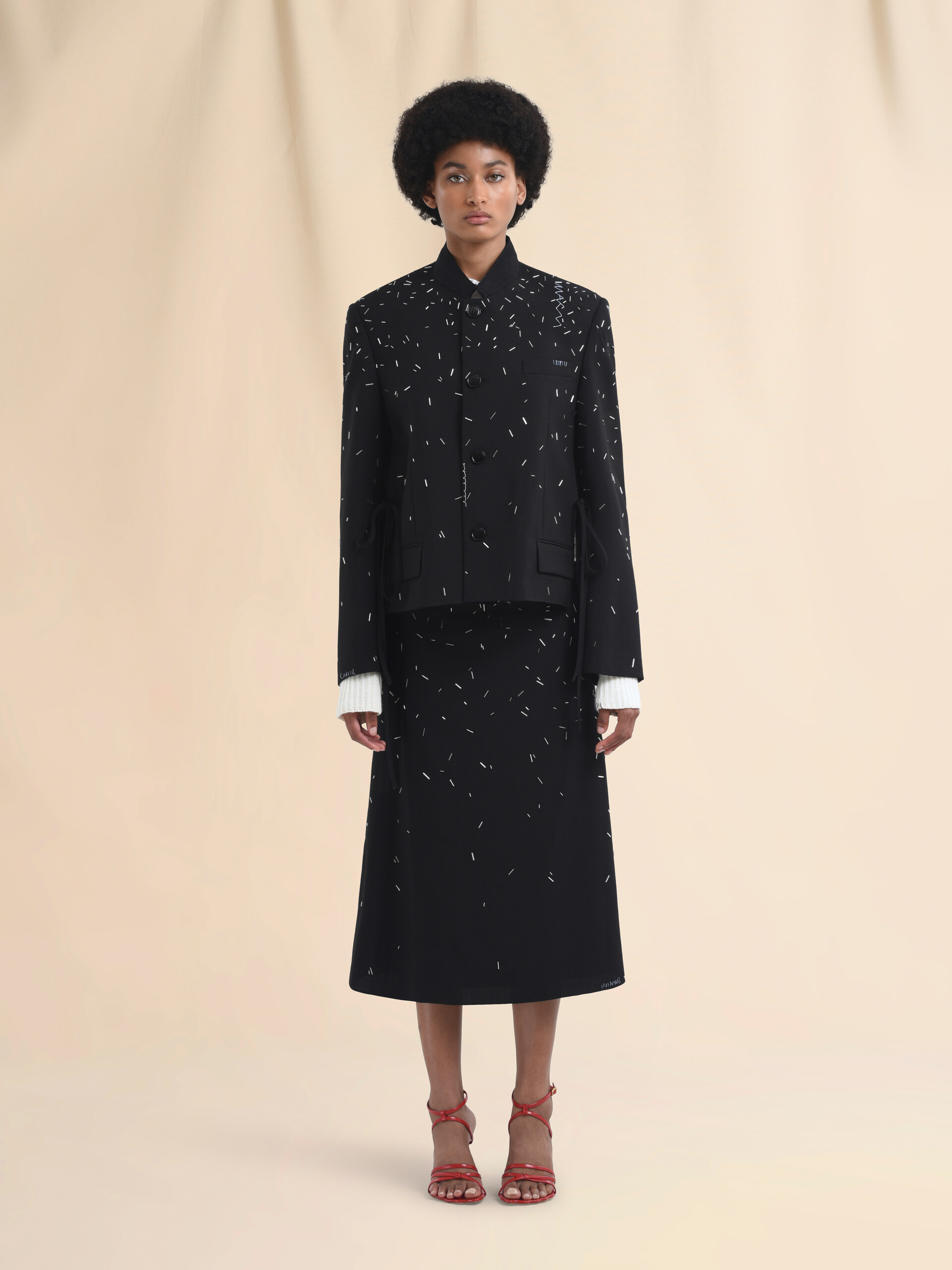 Schwarze Jacke aus Wolle mit Perlendetail - Jacken - Image 2