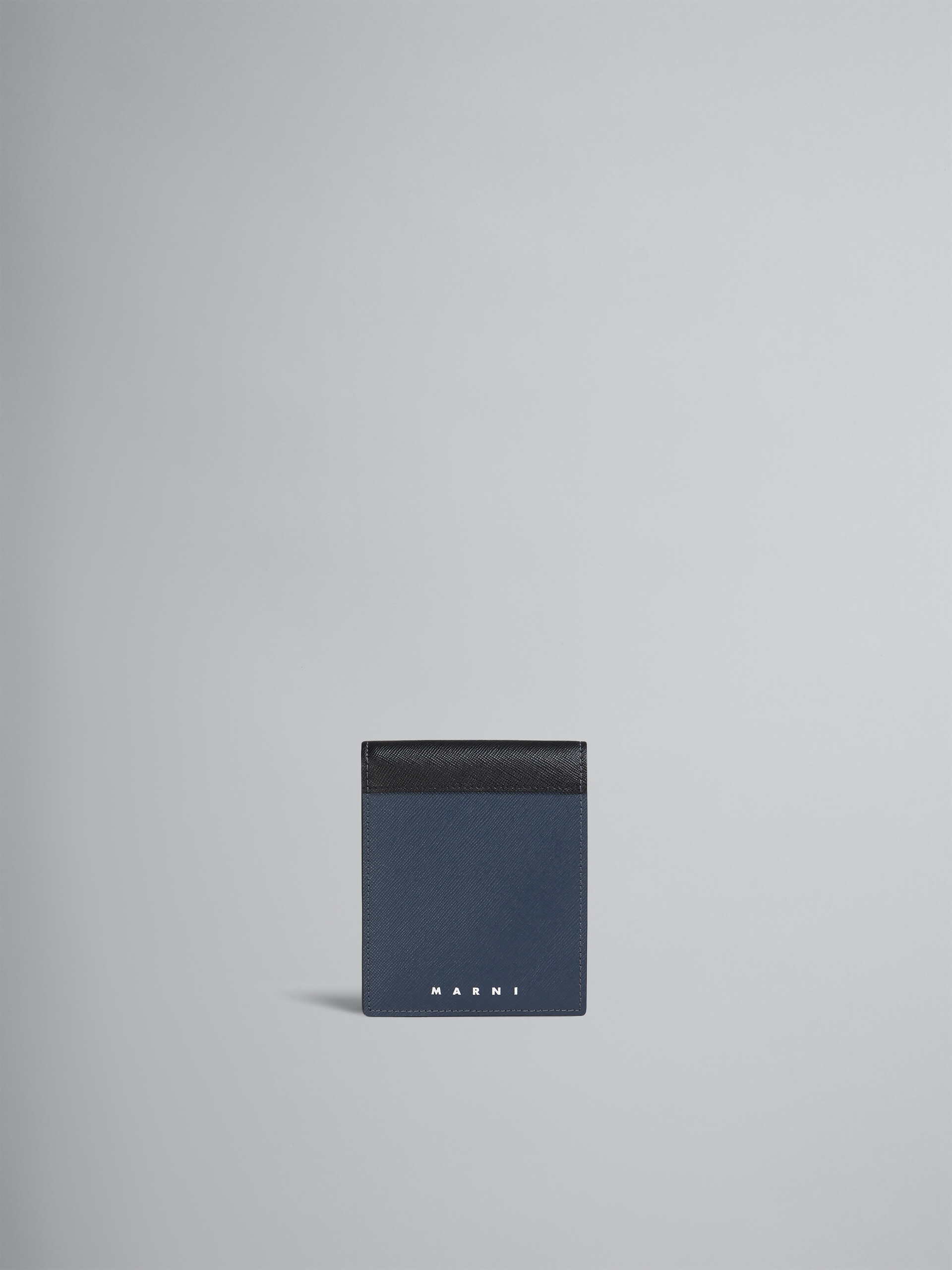 Portafoglio bi-fold in saffiano nero e blu - Portafogli - Image 1