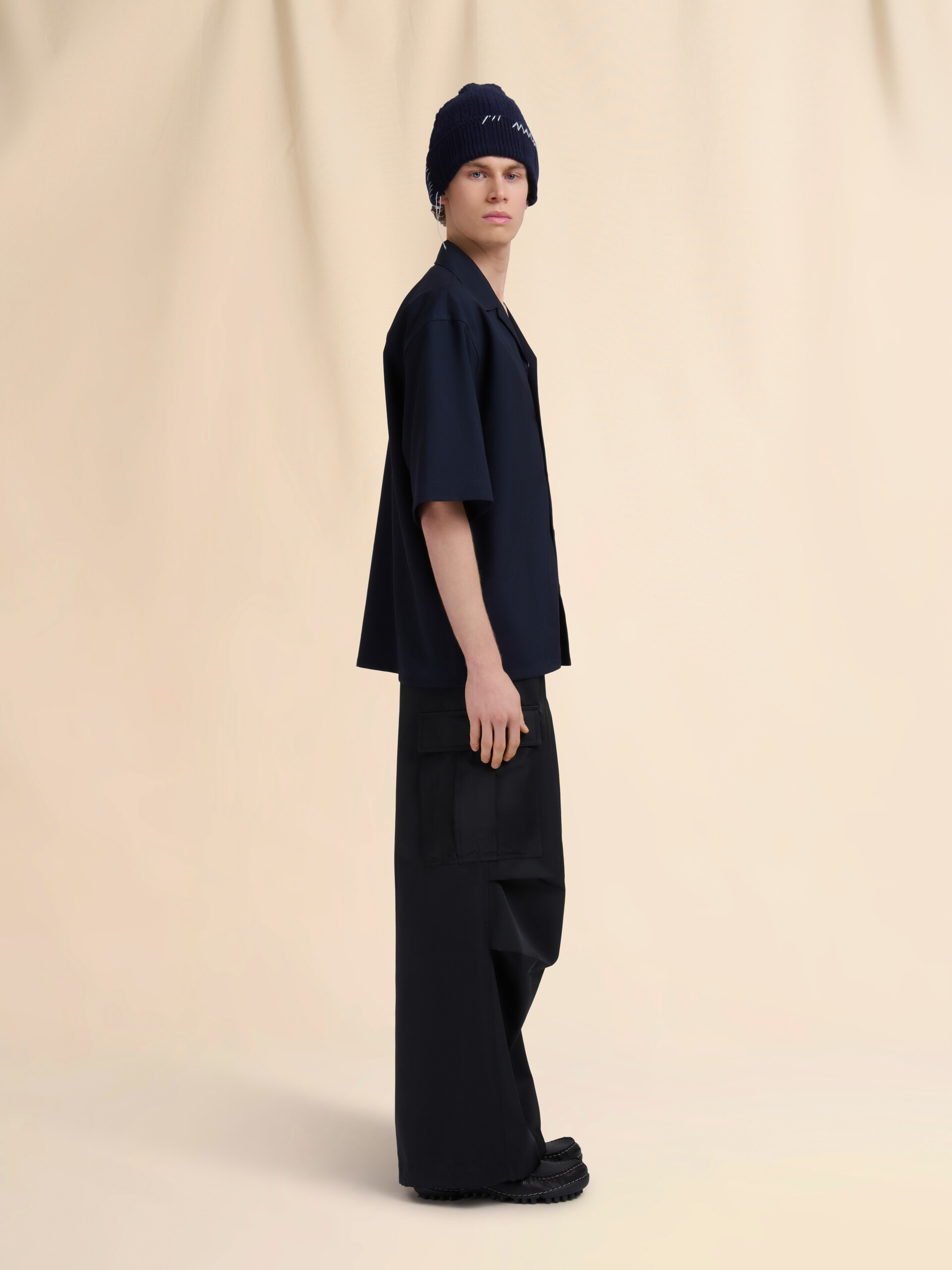 Black water-repellent taffeta cargo pants - Pants - Image 5