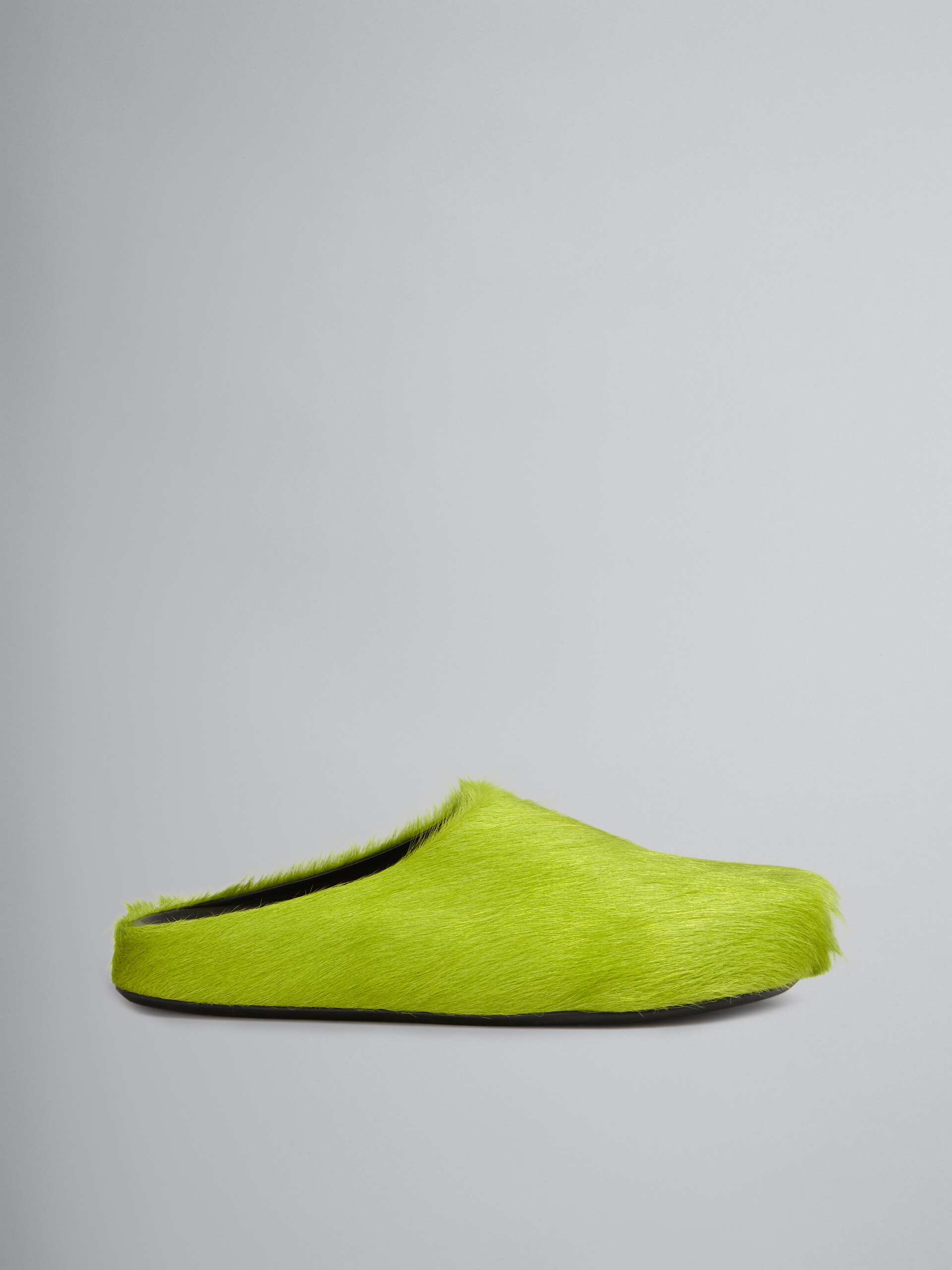Green long haircalfskin Fussbett sabot - Clogs - Image 1