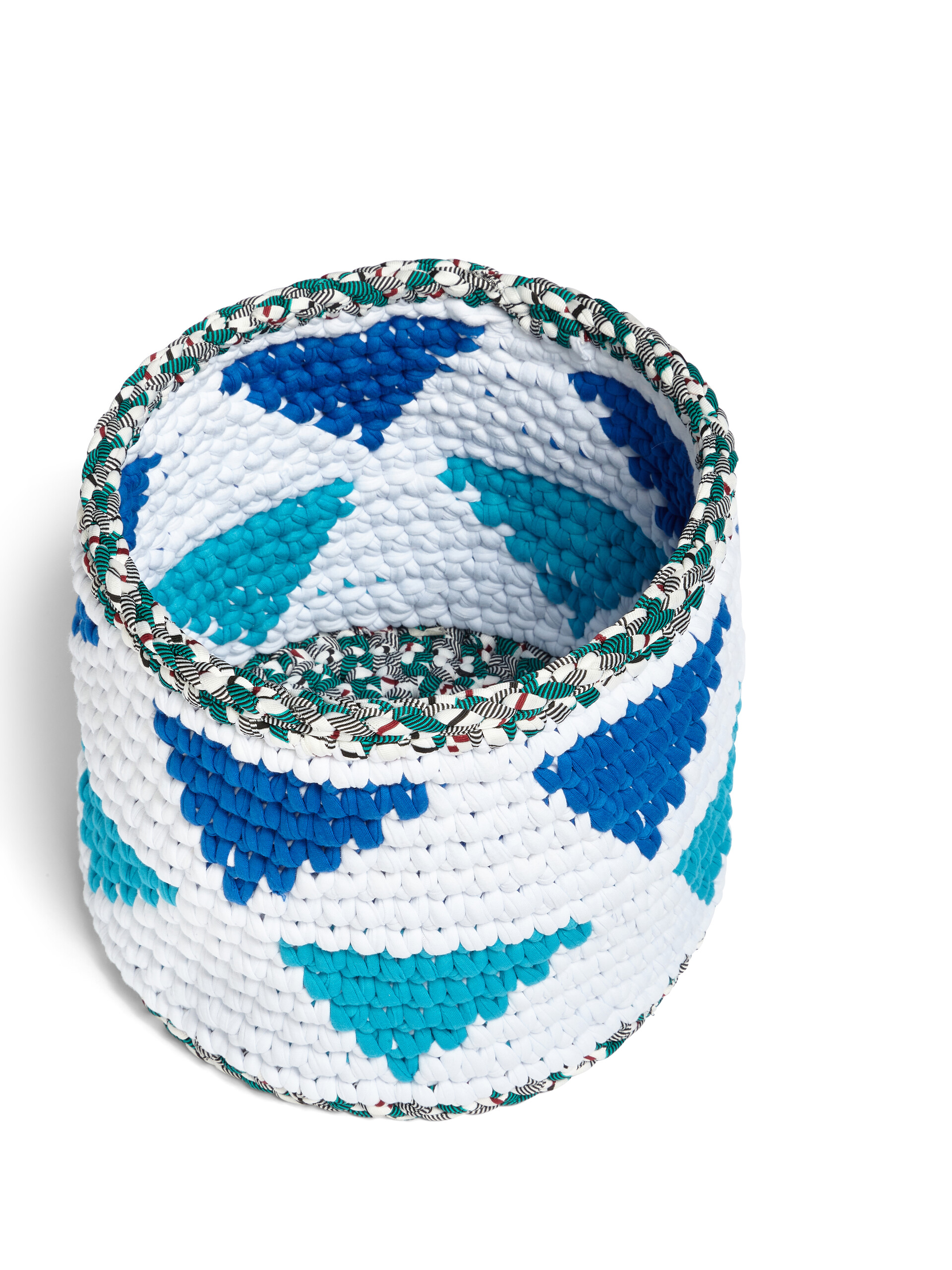 Medium MARNI MARKET vase holder in white and blue crochet - Furniture - Image 3