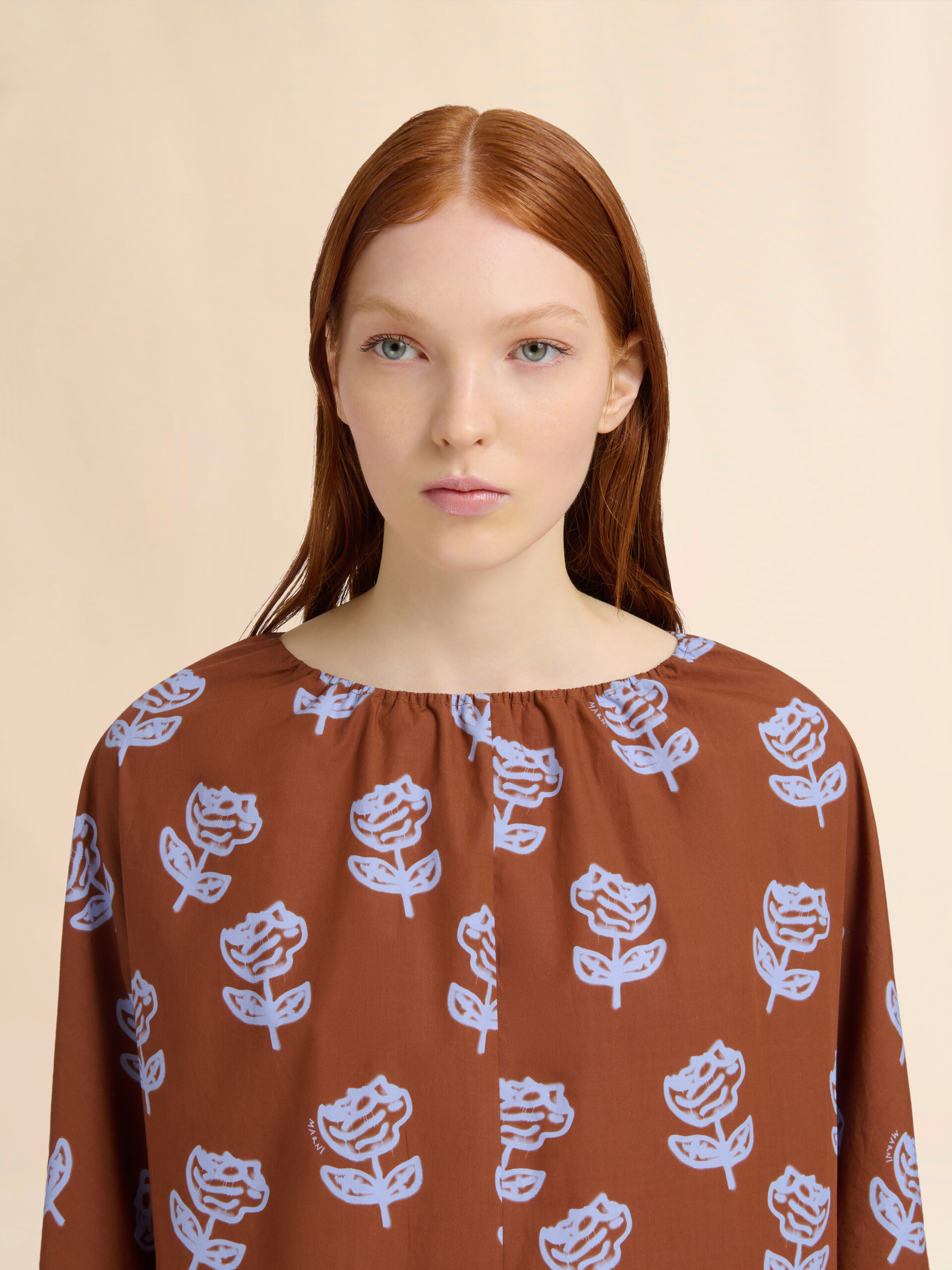 Brown poplin midi dress with Sprayed Roses print - Dresses - Image 4