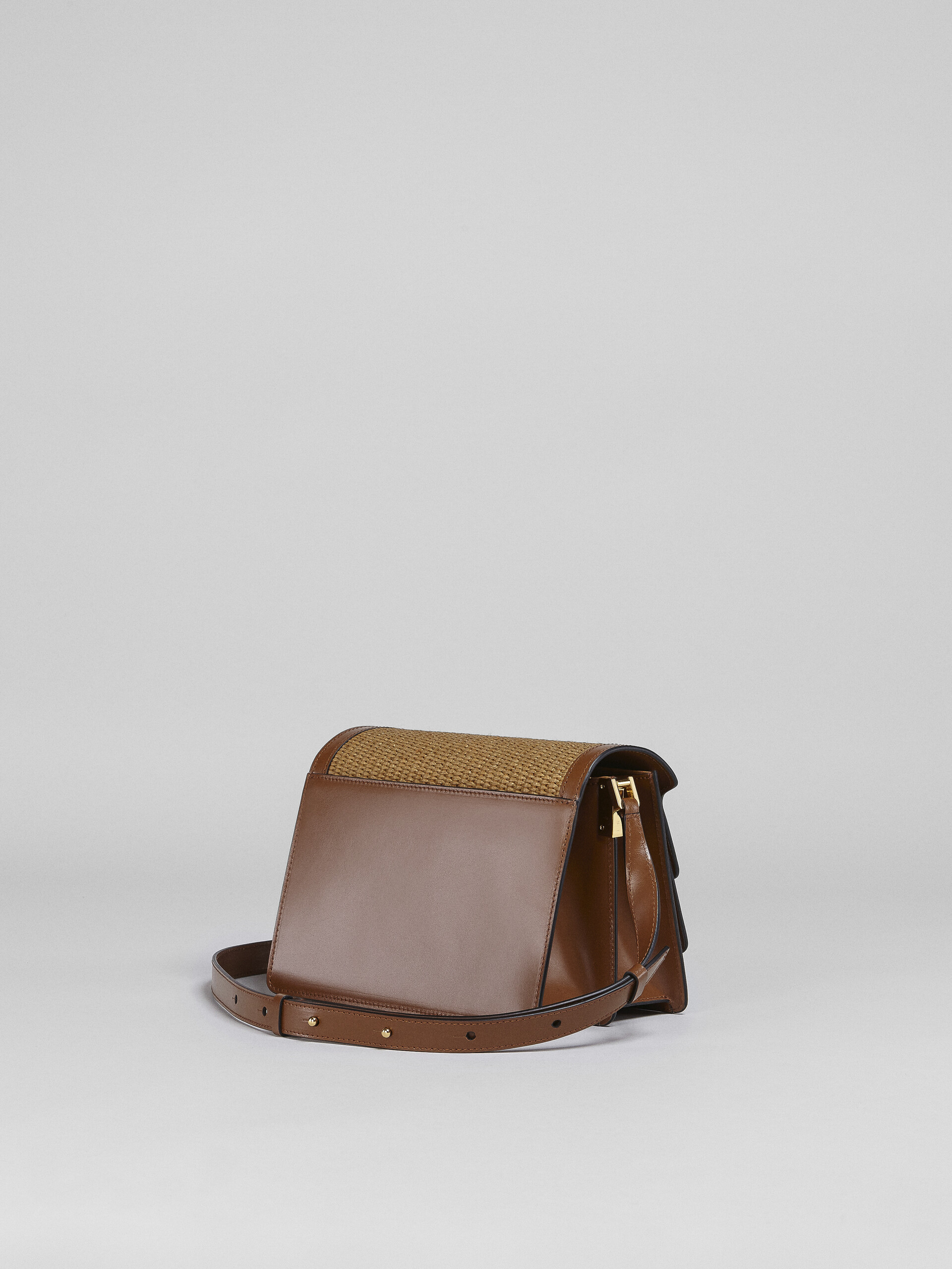 TRUNK SOFT medium bag in brown leather and raffia - Shoulder Bags - Image 3