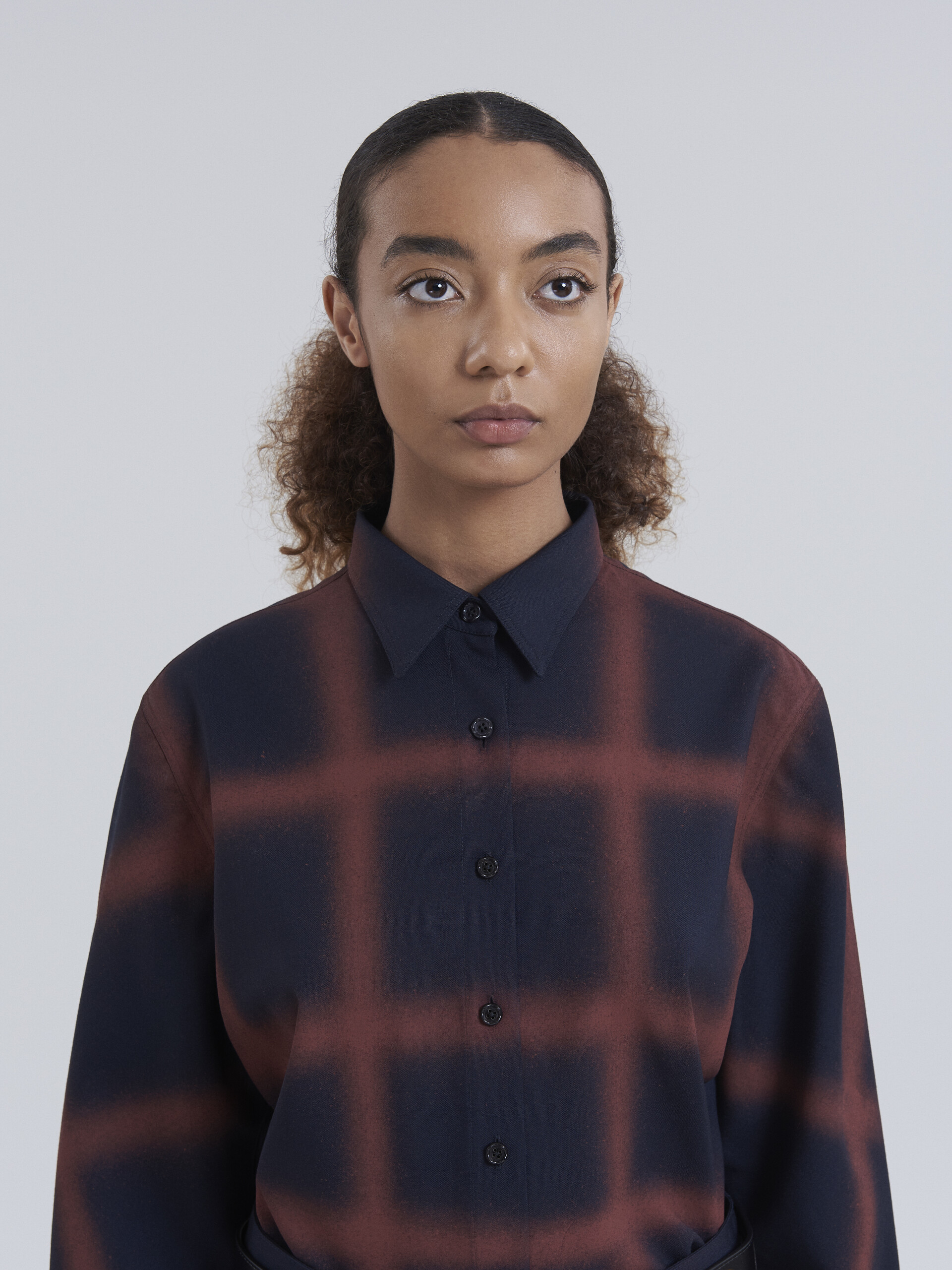 Wool shirt with sprayed front check motif - Shirts - Image 4