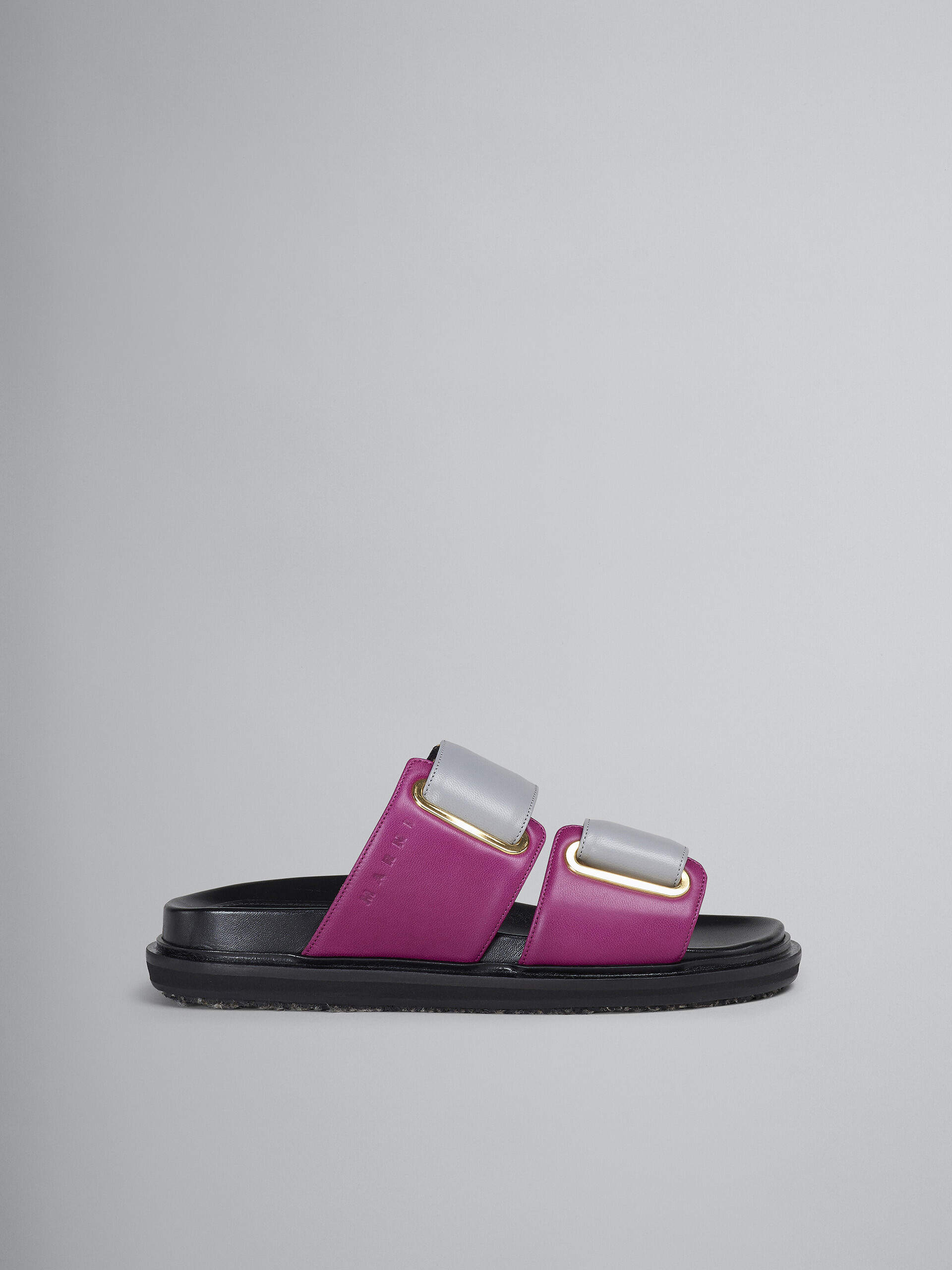 Grey and fucshia leather fussbett - Sandals - Image 1