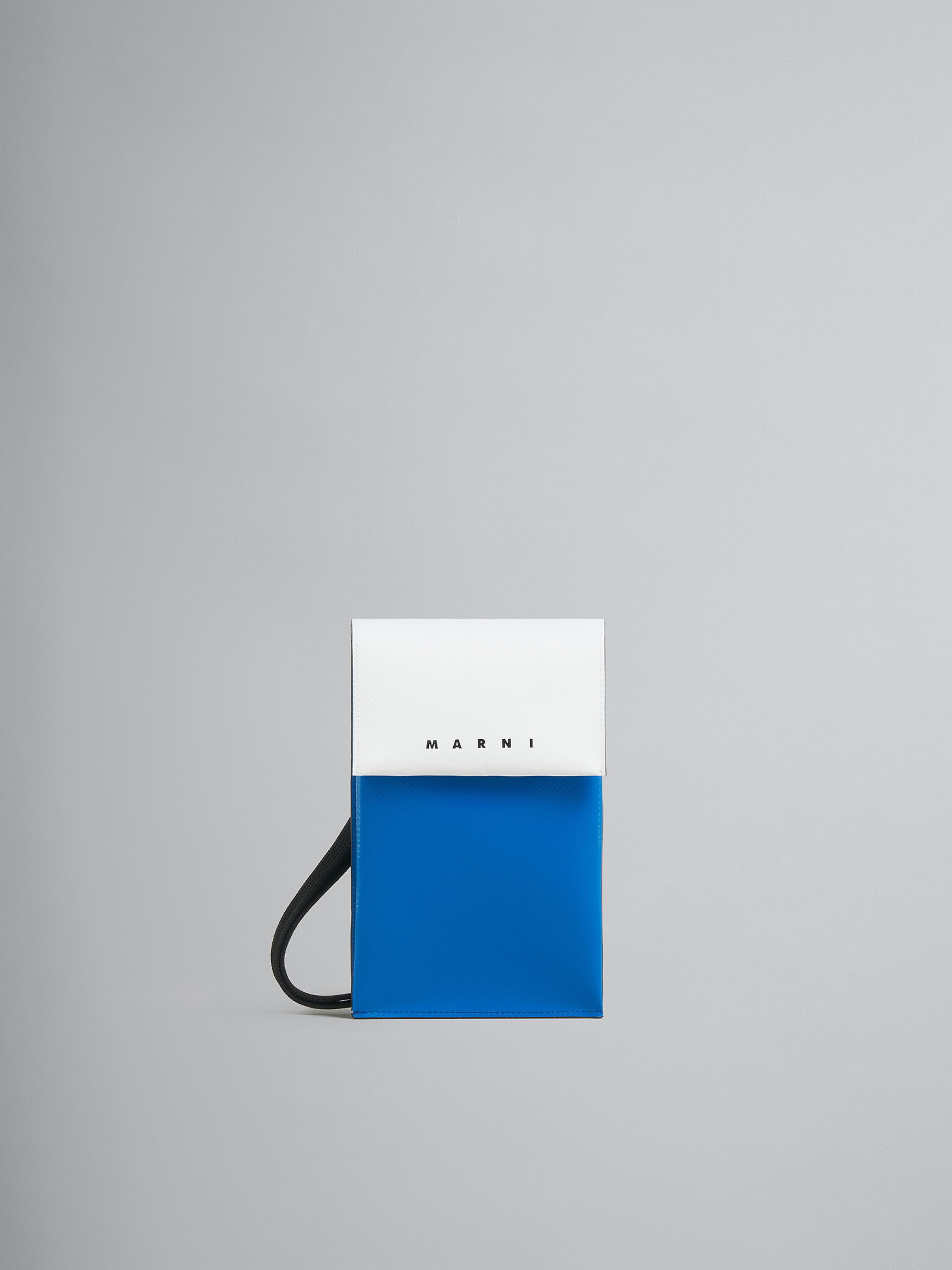 Smartphone-Hülle Tribeca in Weiß und Blau - Brieftaschen & Kleinlederwaren - Image 1