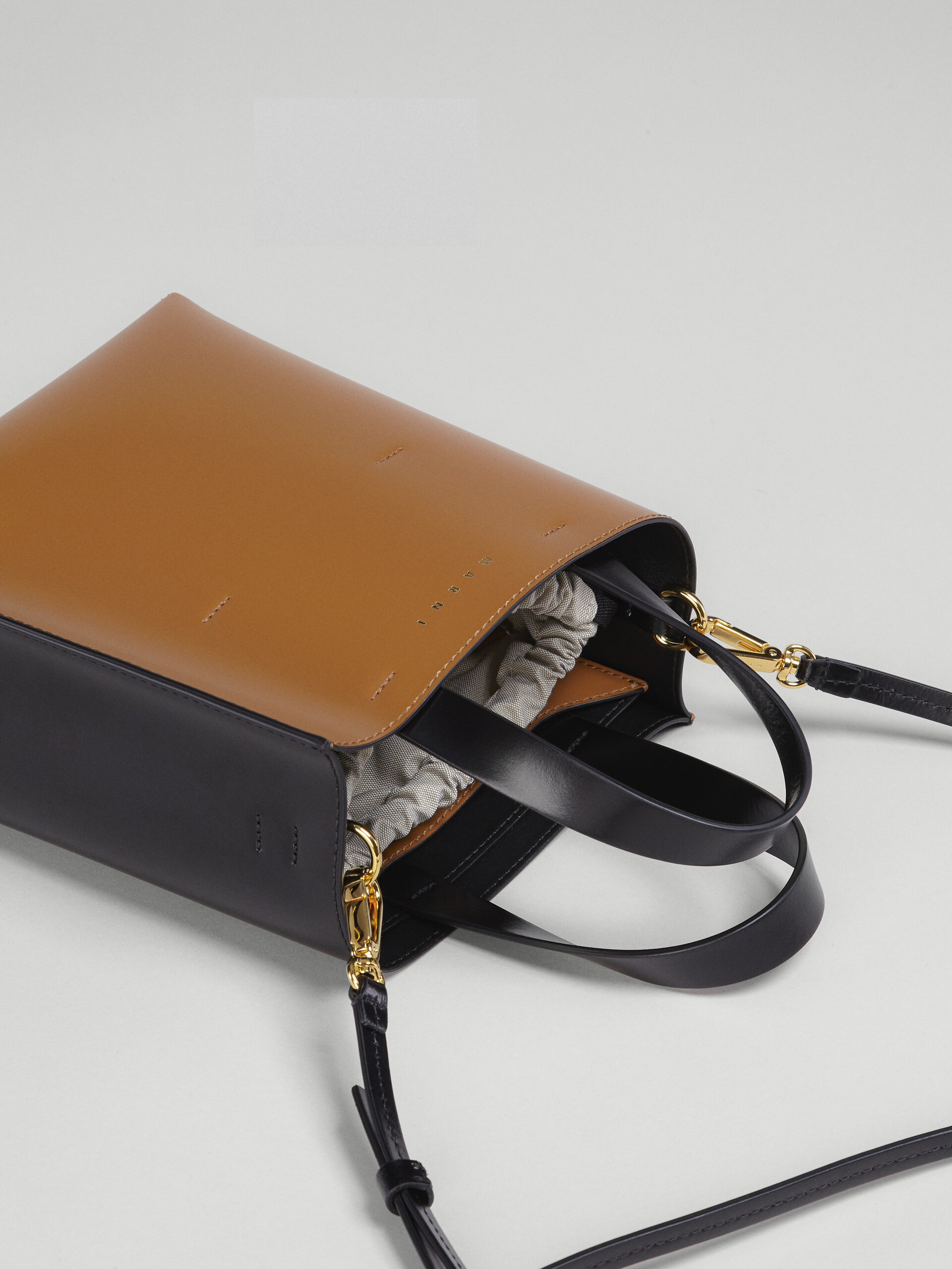 Museo Mini Bag in black and brown leather - Shopping Bags - Image 4