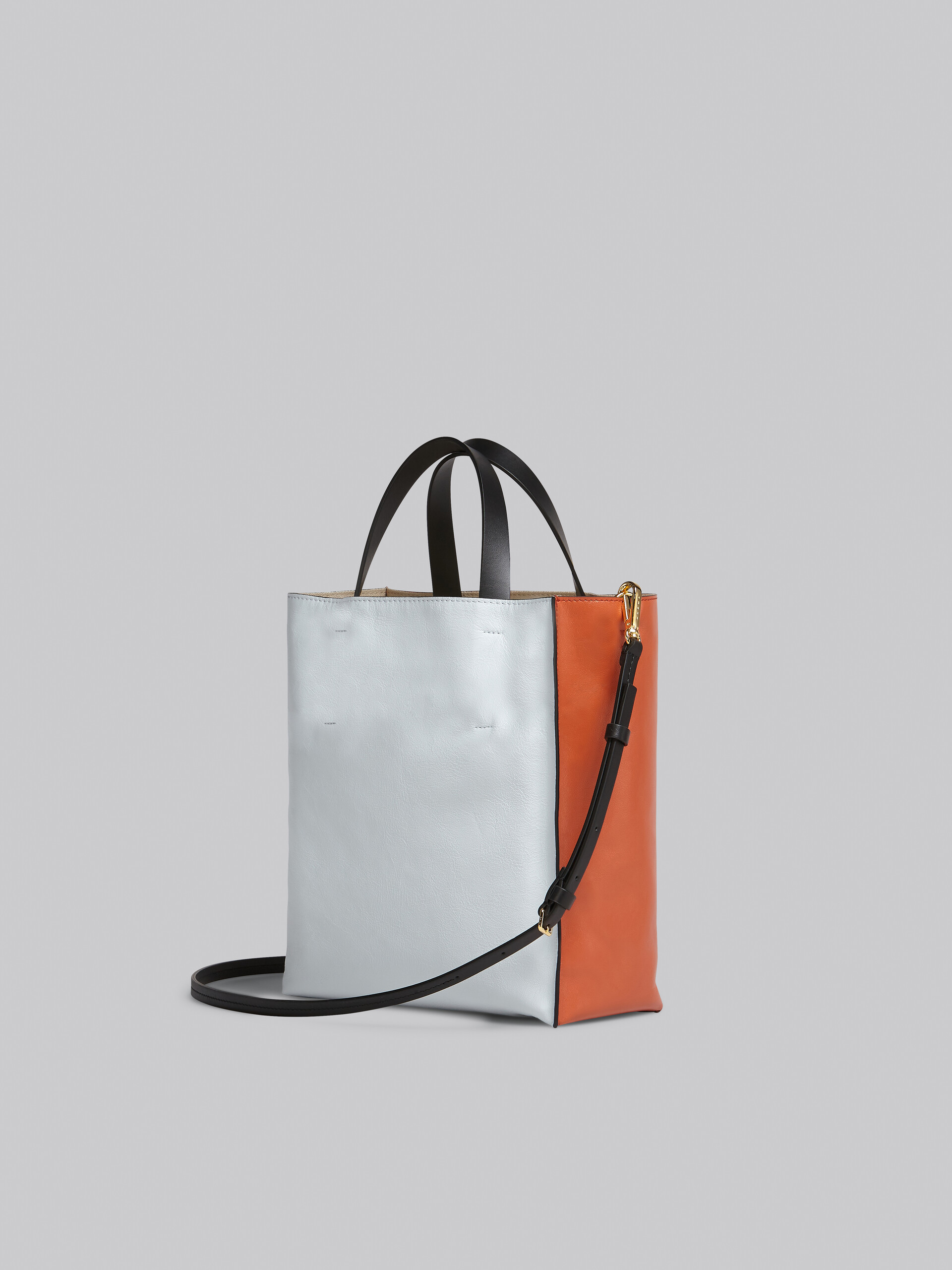 Museo Soft Nano Bag in light blue and white leather