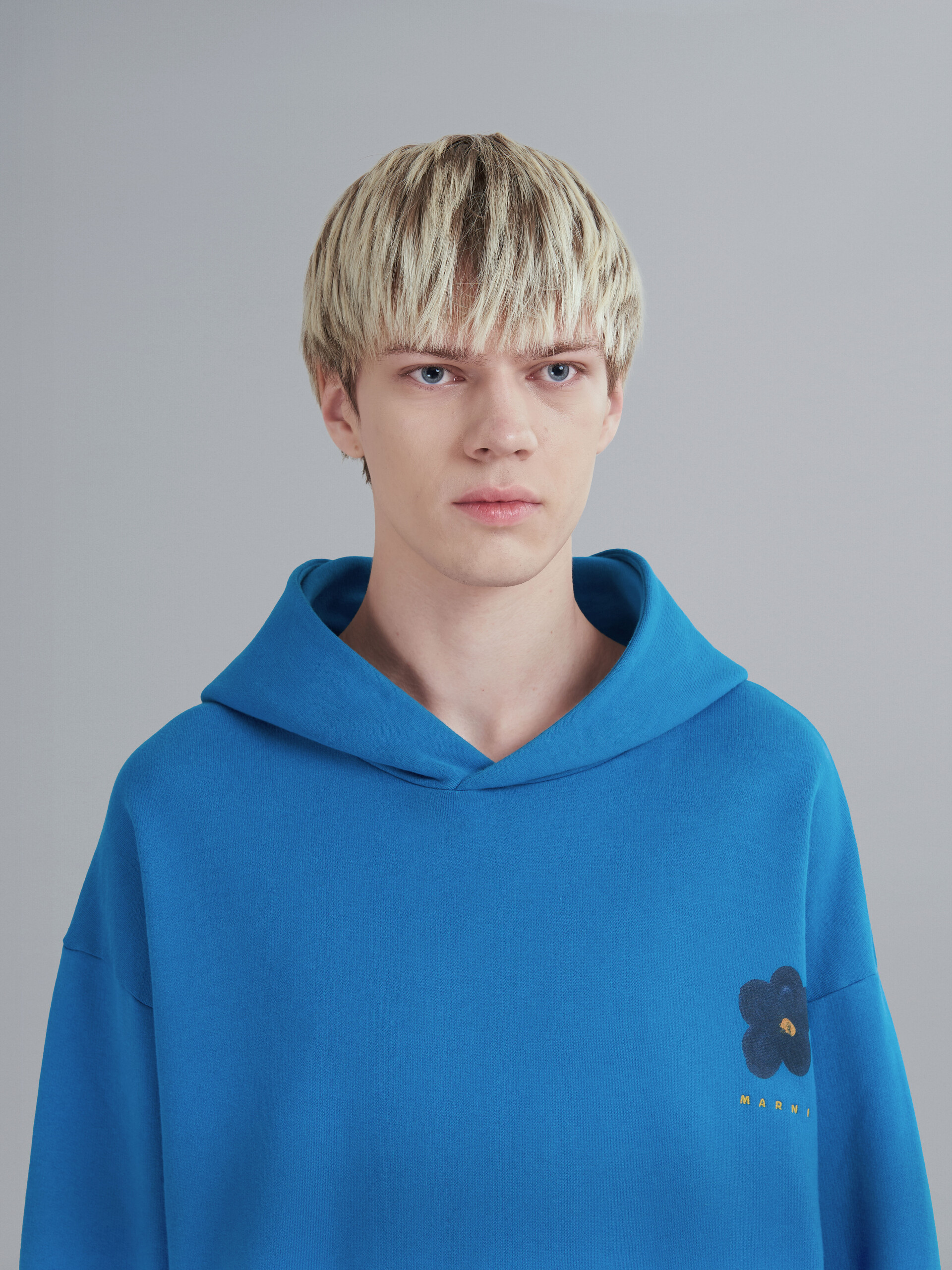 Black Daisy print blue cotton hooded sweatshirt - Sweaters - Image 4