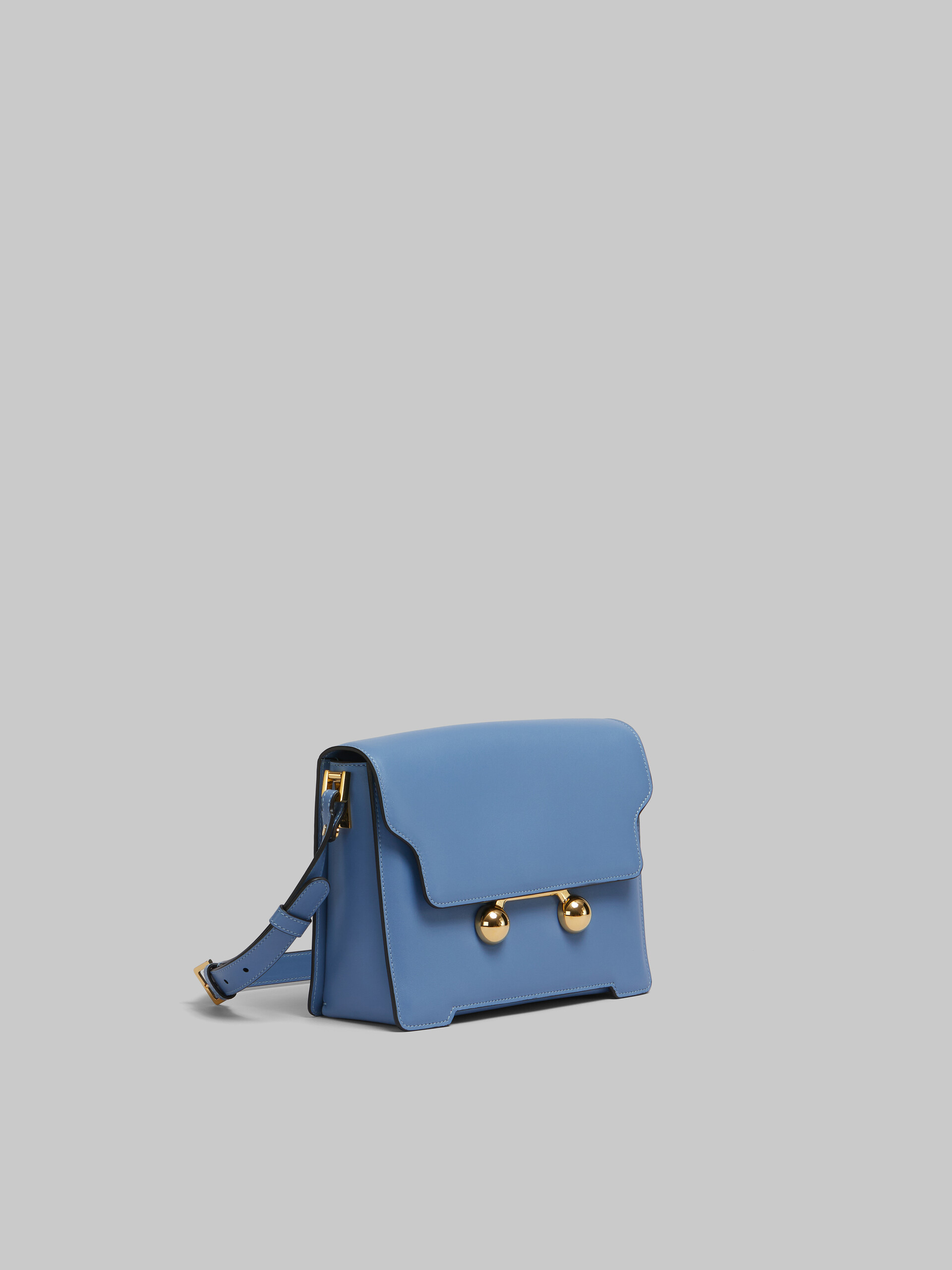 Blue leather Trunkaroo medium shoulder bag - Shoulder Bags - Image 6