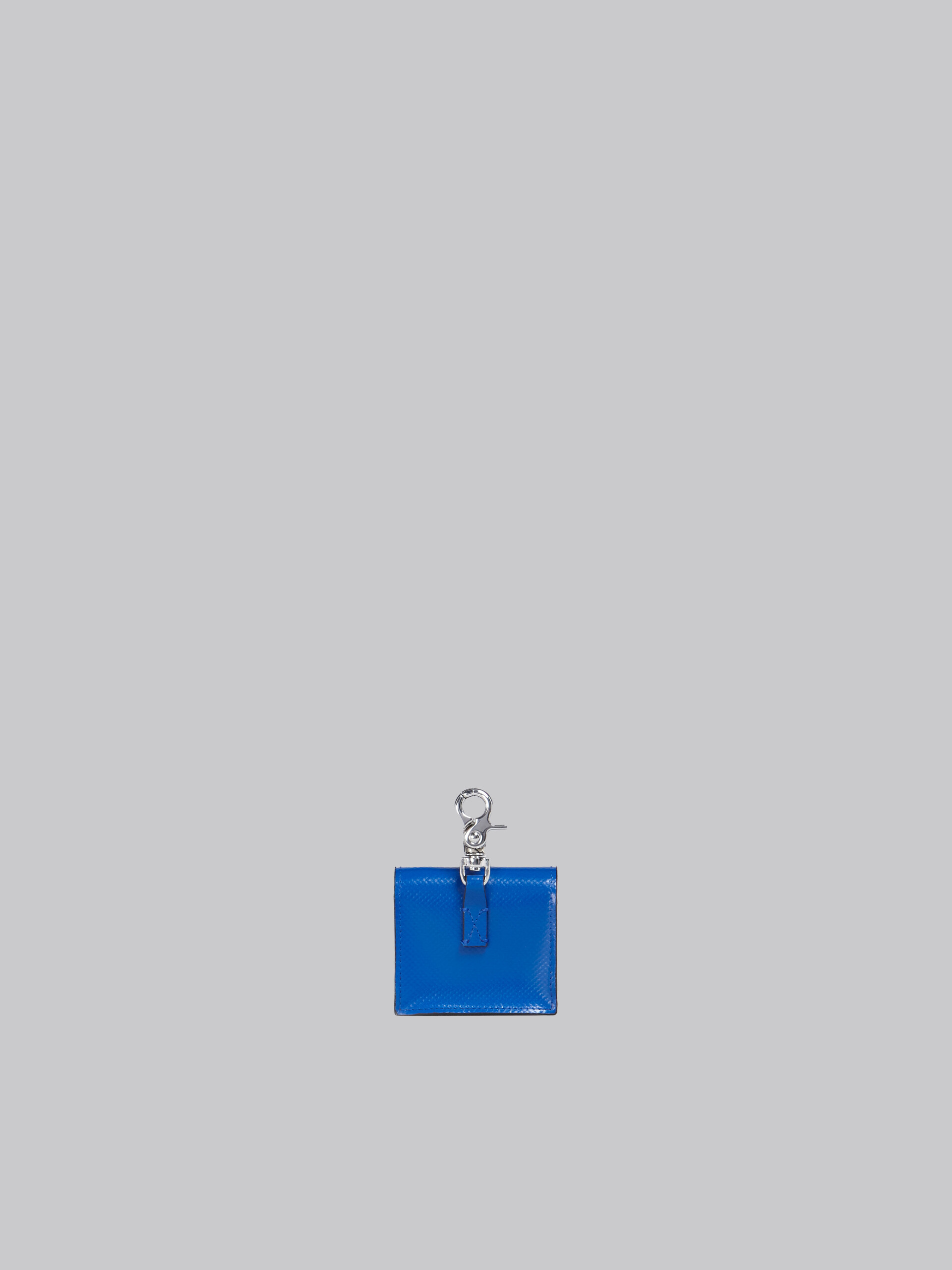 블랙 및 블루 에어팟 케이스 - Wallets and Small Leather Goods - Image 3