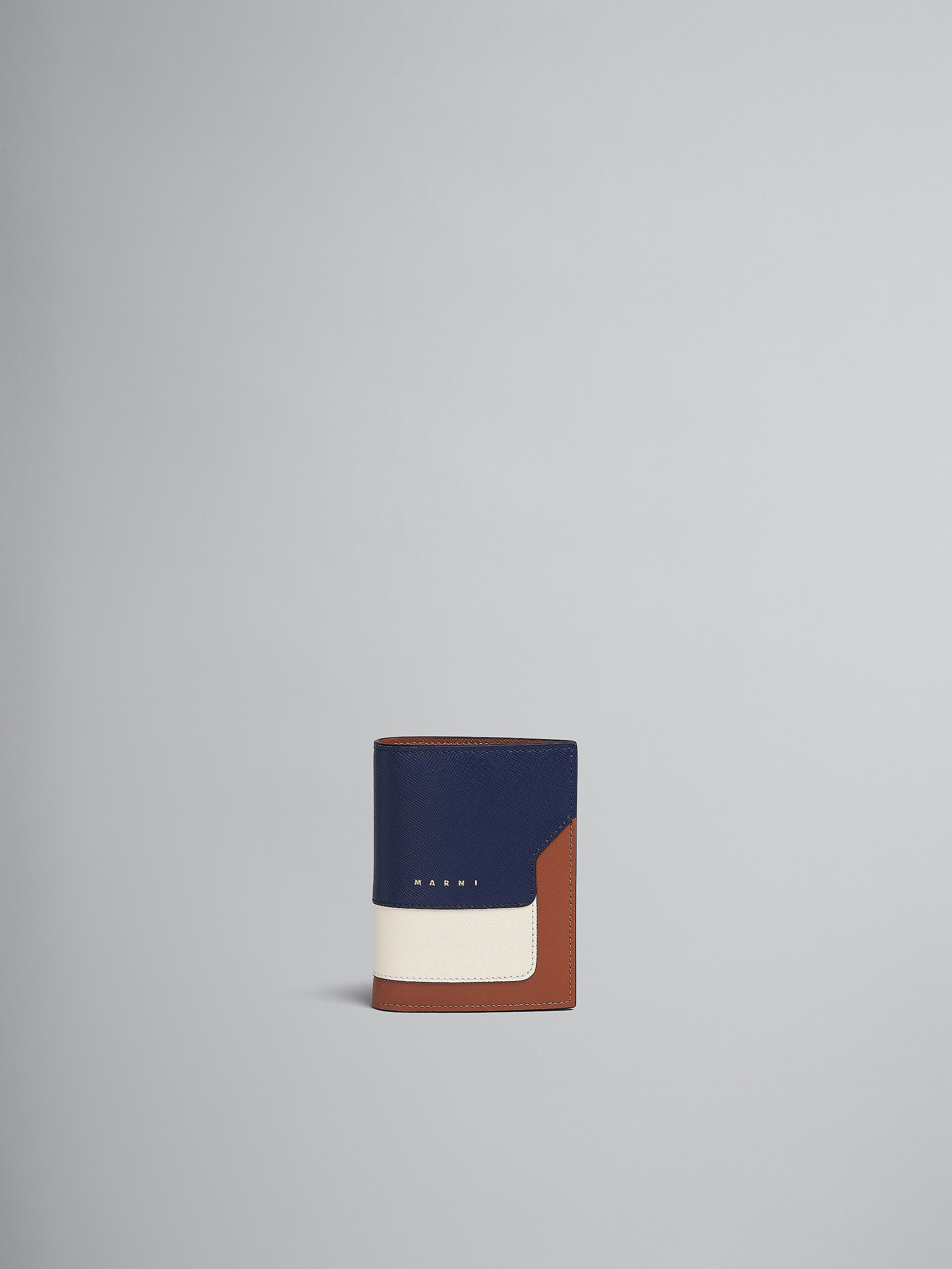 Zweifache Faltbrieftasche aus Saffiano-Leder in Blau, Weiß und Braun - Brieftaschen - Image 1