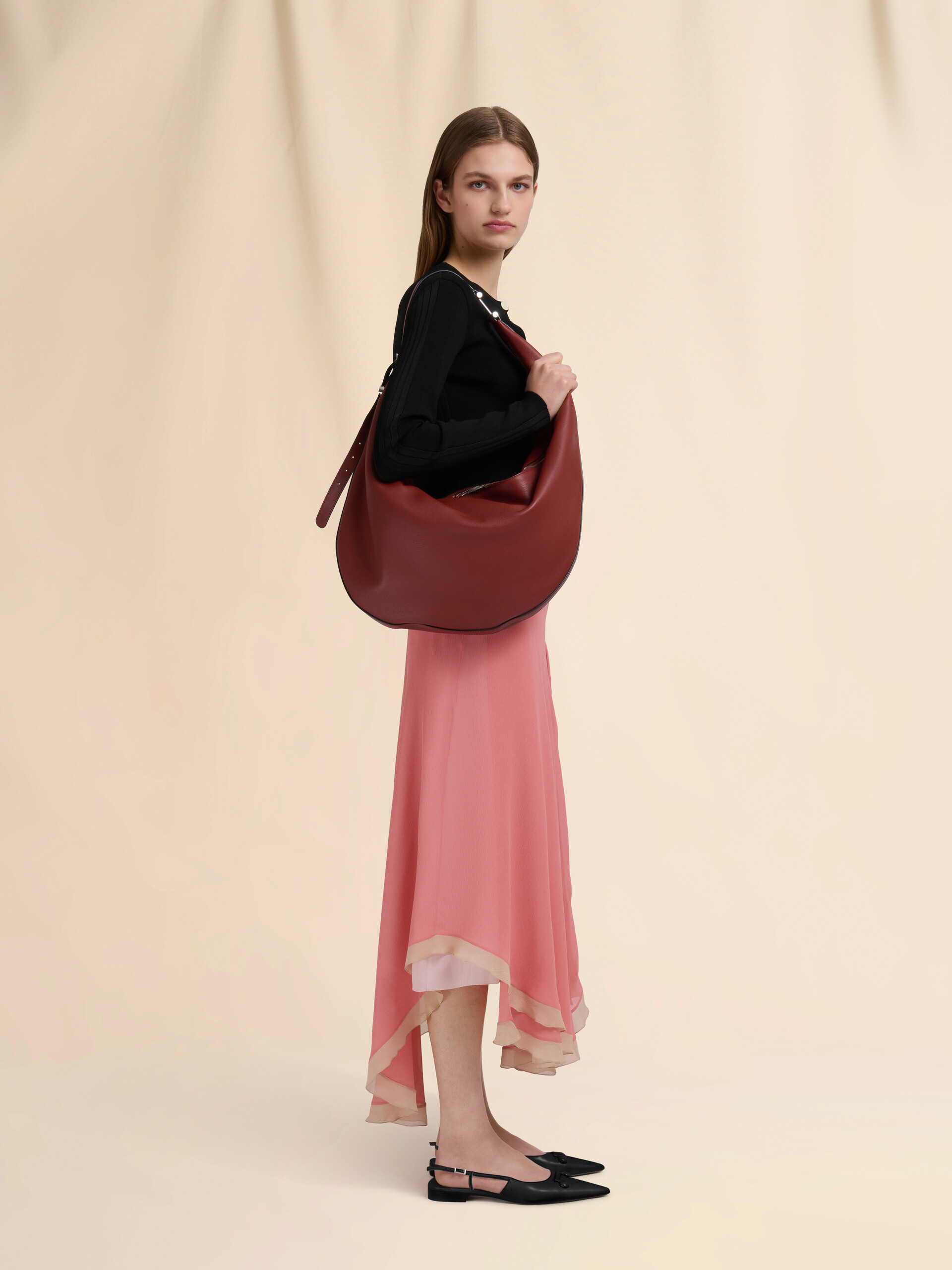 Black leather Dot medium hobo bag - Shoulder Bags - Image 2