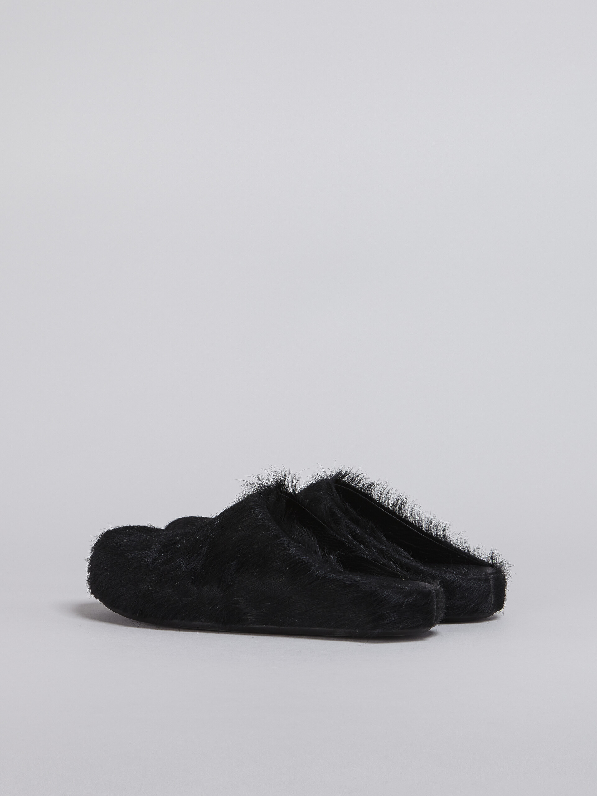 Black long-haired calfskin Fussbett sabot - Clogs - Image 3