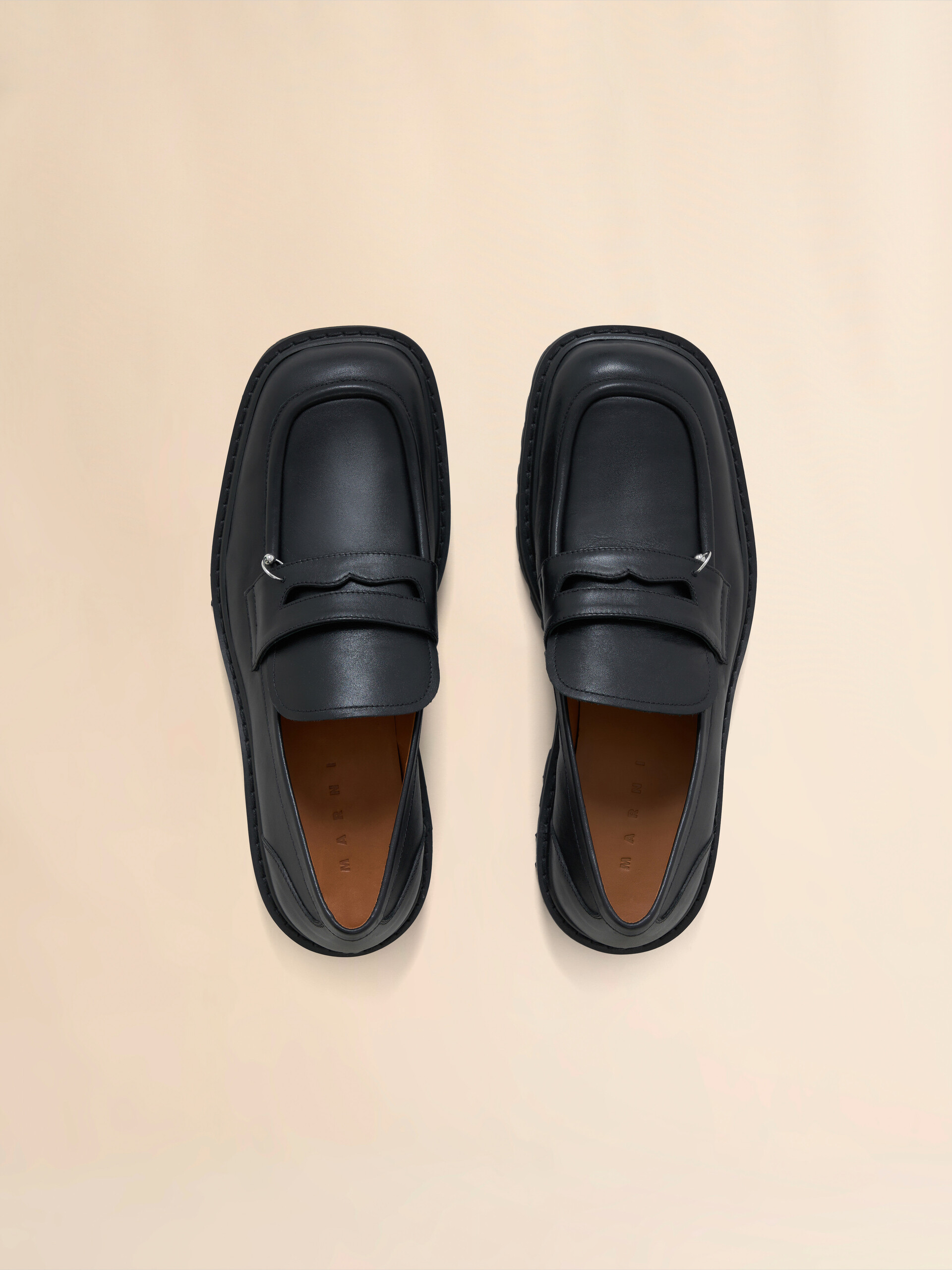 Black leather Piercing 2.0 chunky loafer - Lace-ups - Image 4