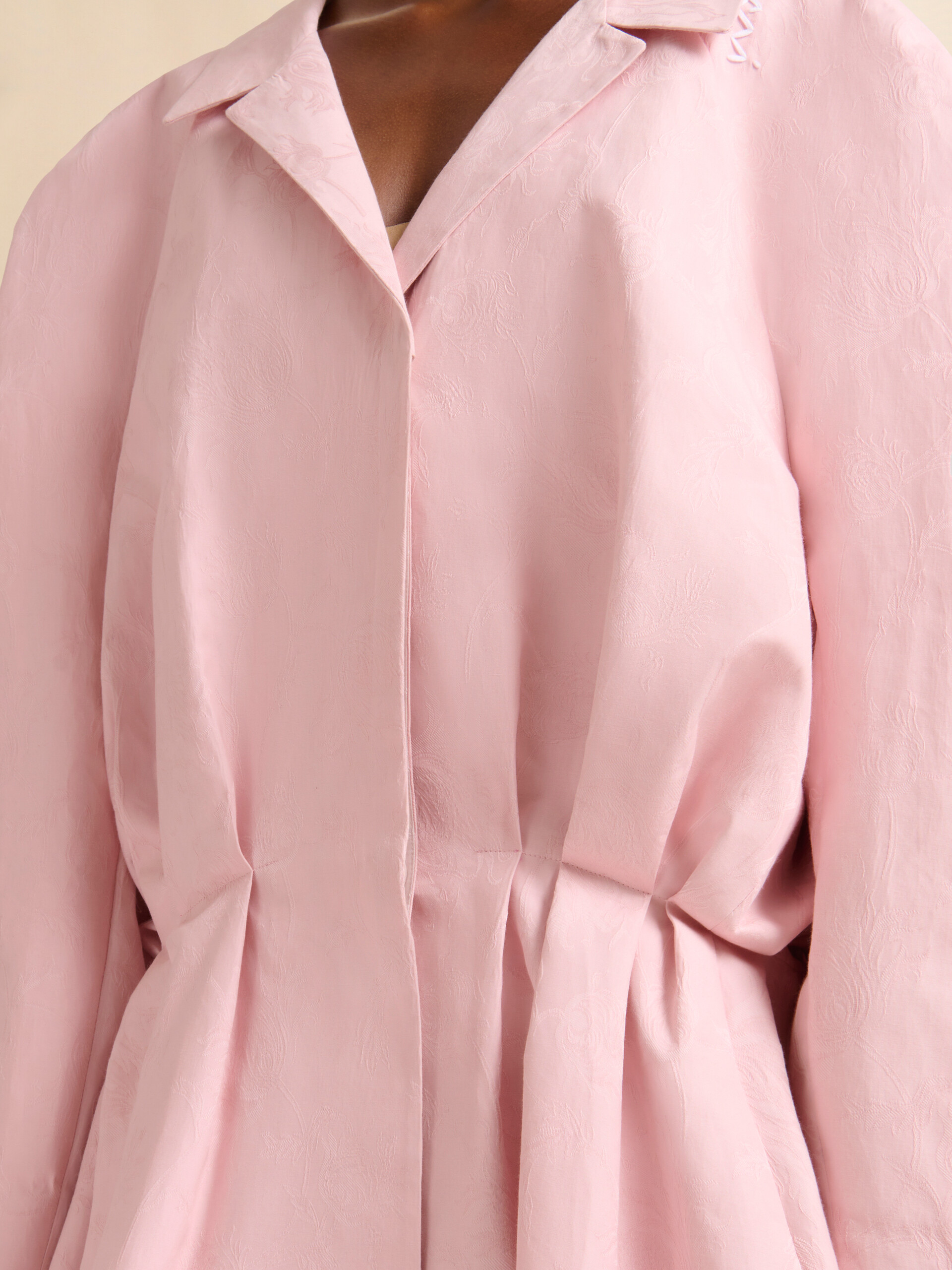 Pink bonded cotton oversized duster coat with floral motif - Coats - Image 5