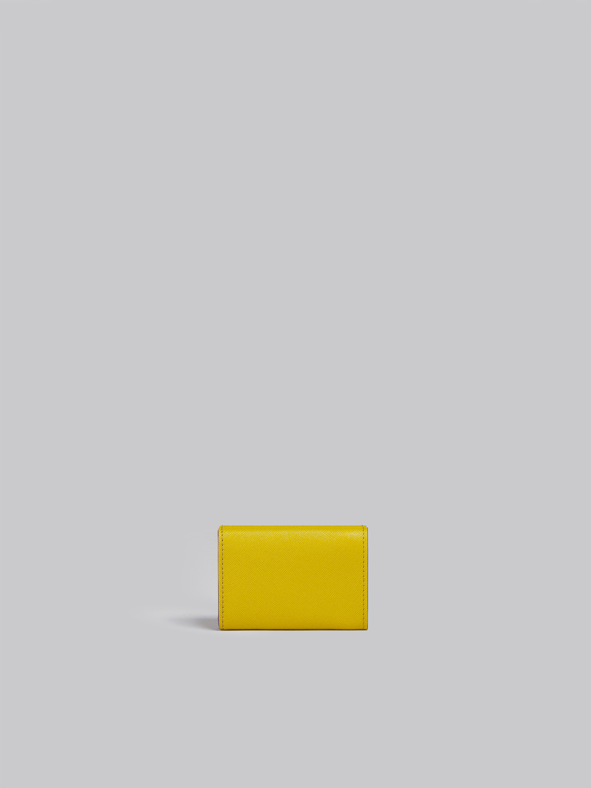 Gelbe, dreifach gefaltete Brieftasche aus Saffianleder - Brieftaschen - Image 3