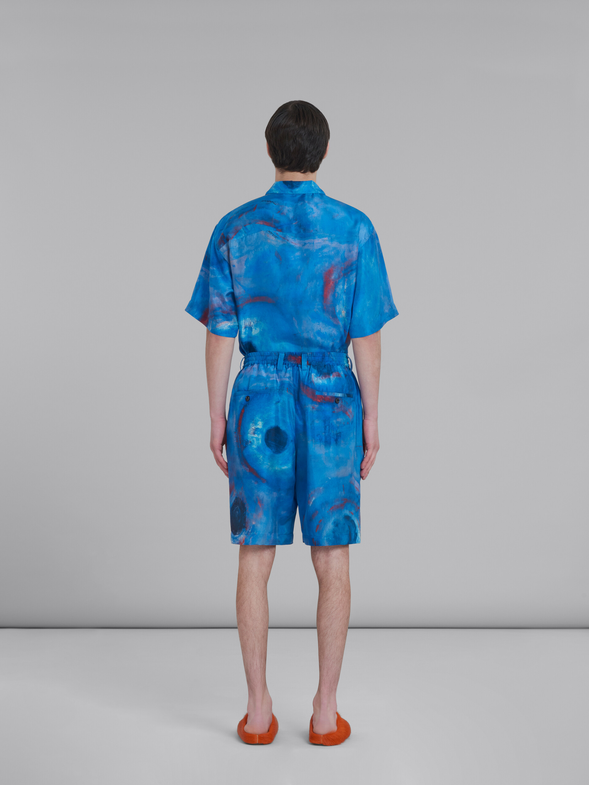 Silk habotai stretch waist shorts with Buchi Blu print - Pants - Image 3