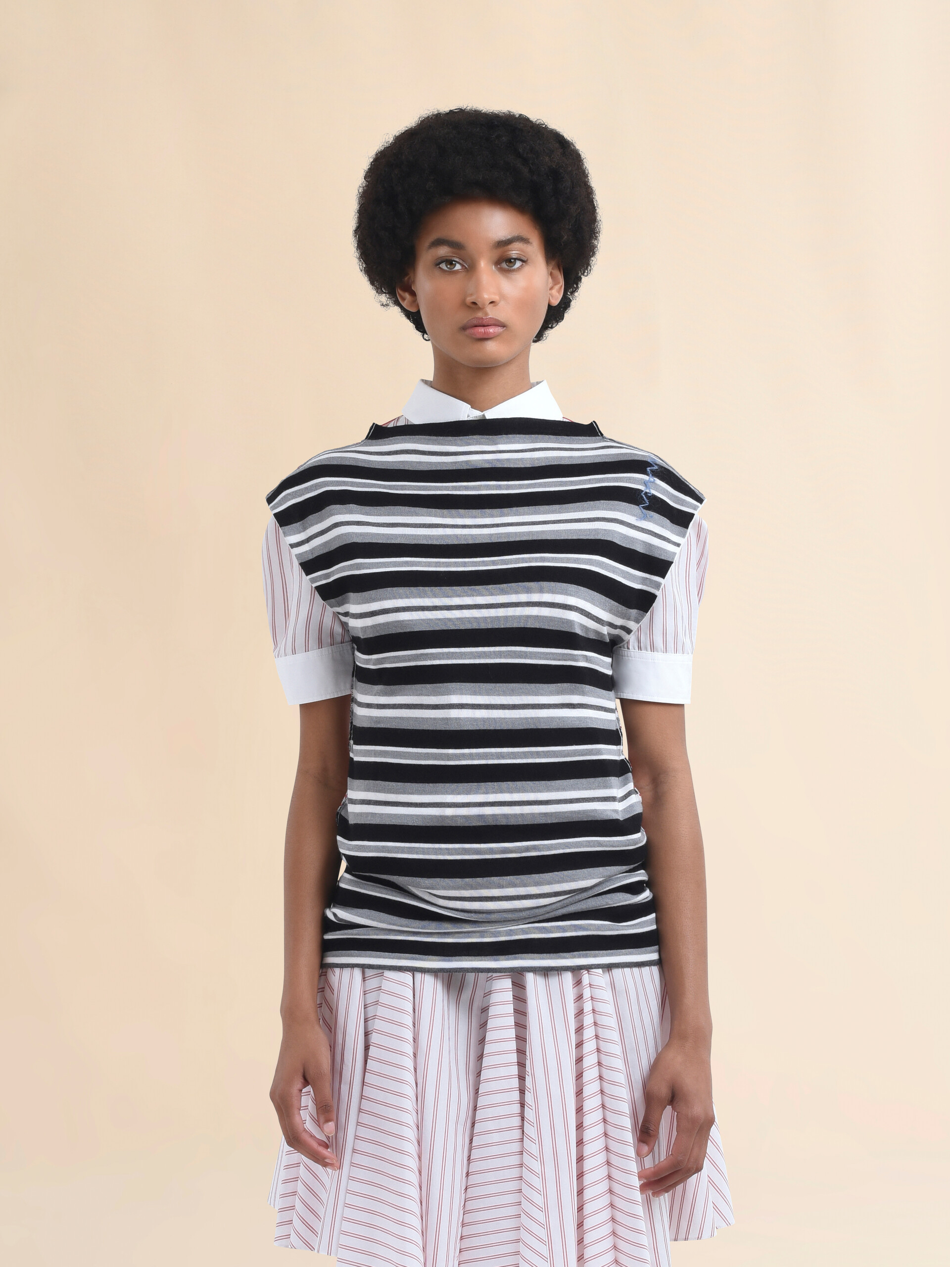 Sleeveless striped knitted top with contrasting back panel - Pullovers - Image 2