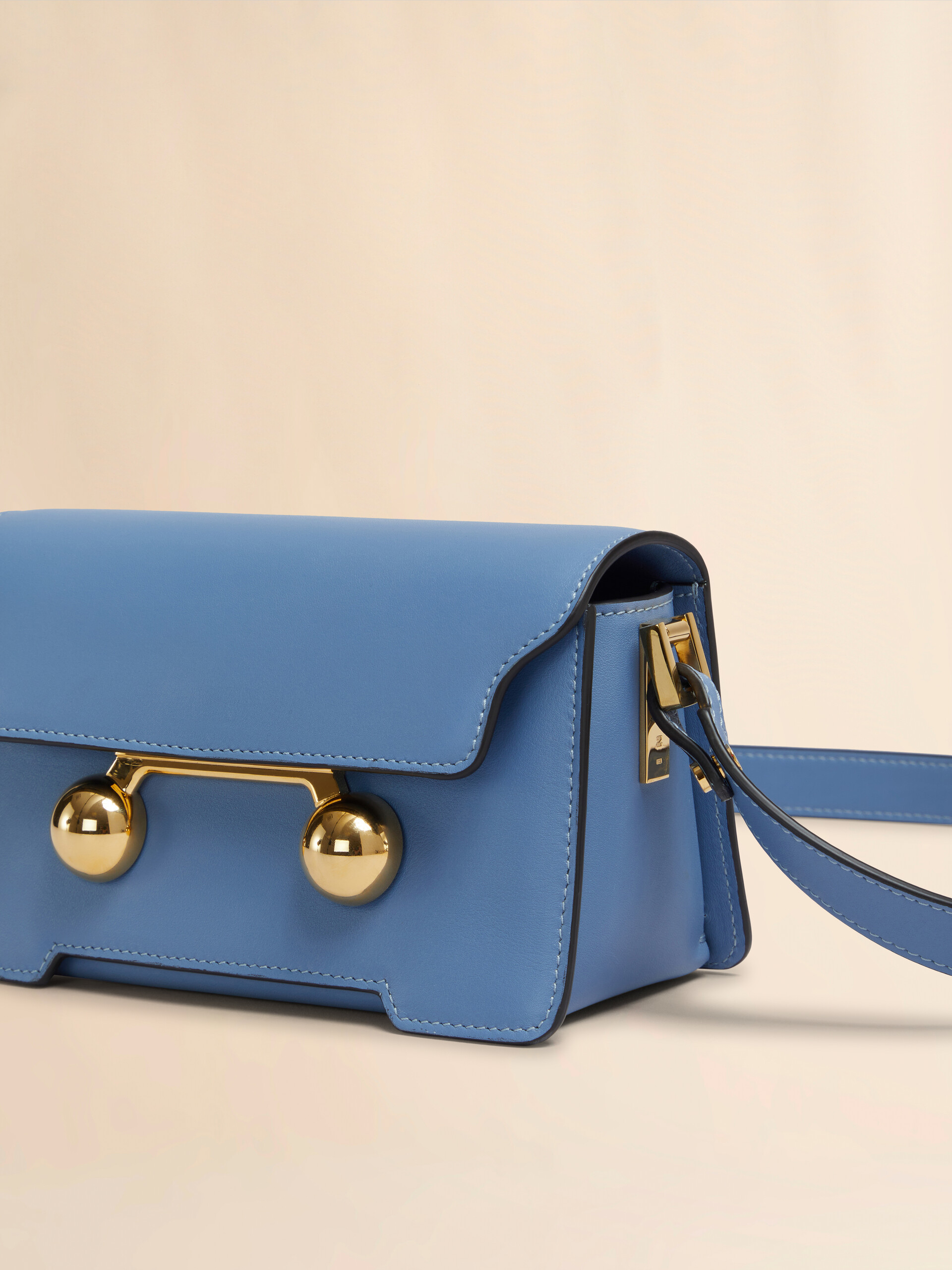 Blue leather Trunkaroo mini shoulder bag - Shoulder Bags - Image 3