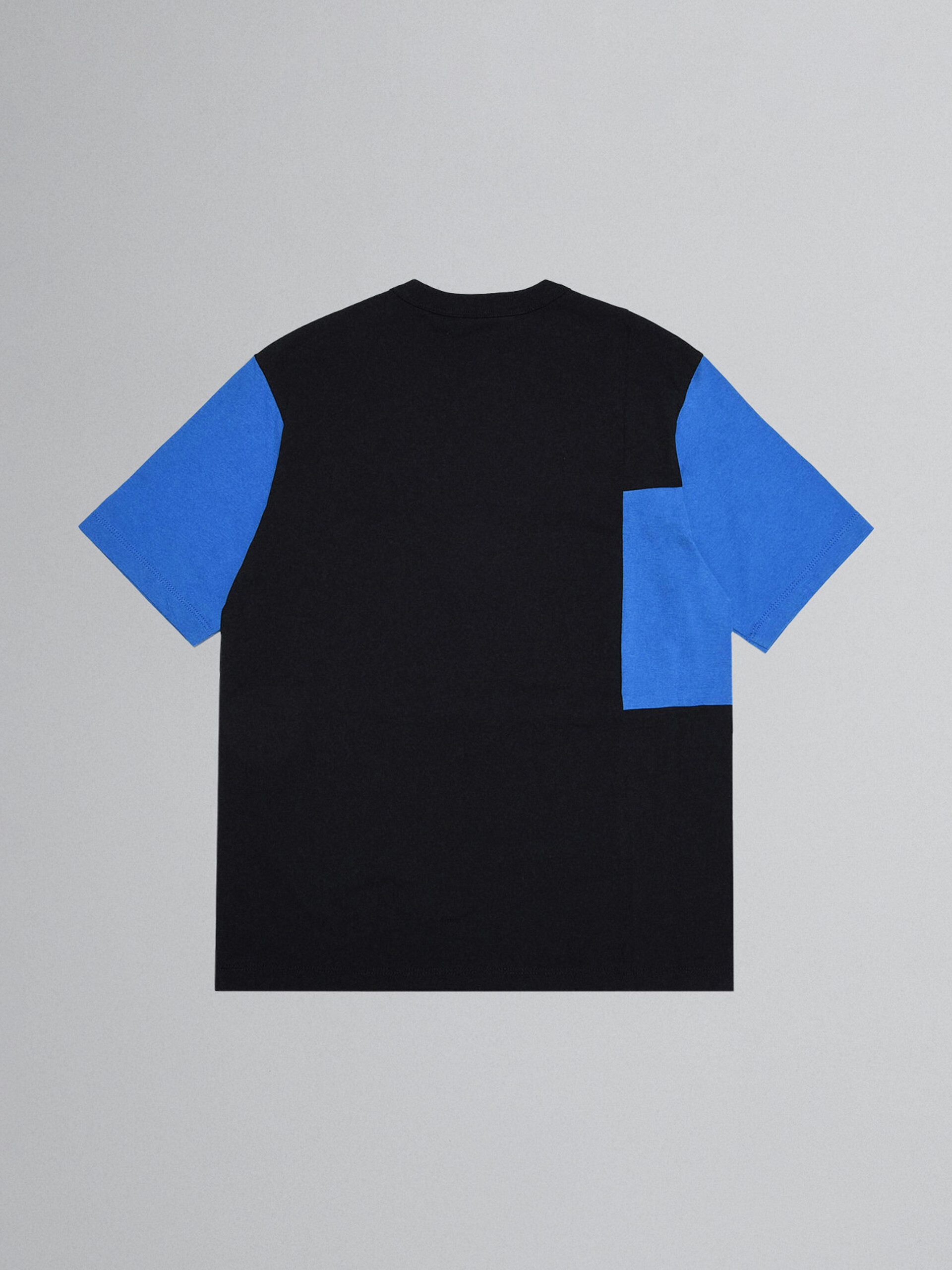 Black college T-shirt with contrast panels - T-shirts - Image 2